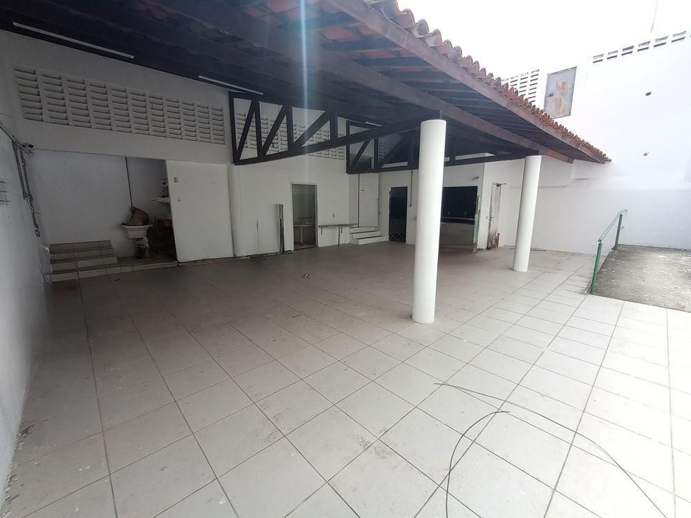 Prédio Inteiro à venda e aluguel com 23 quartos, 1000m² - Foto 5