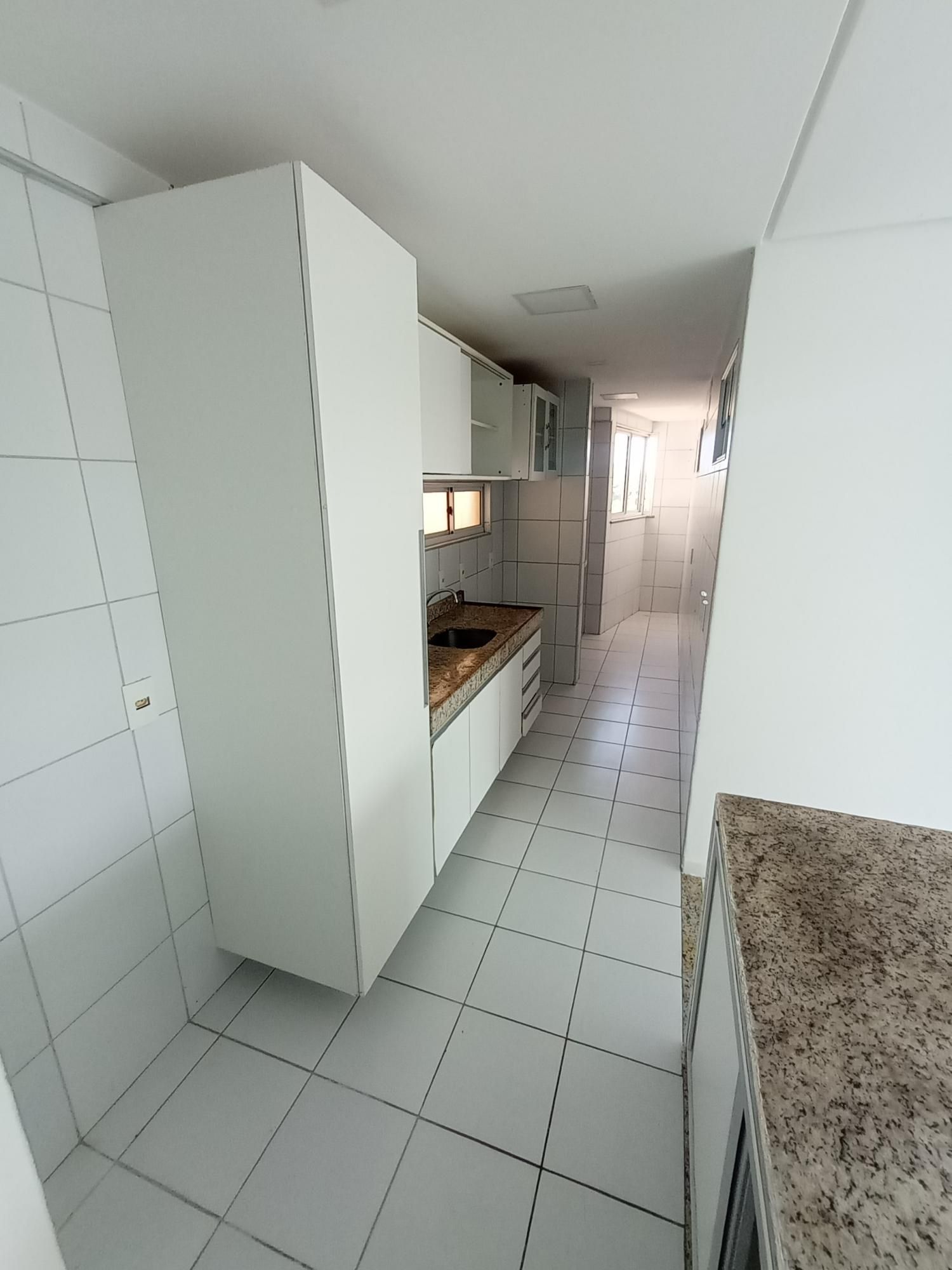 Apartamento à venda com 3 quartos, 81m² - Foto 19