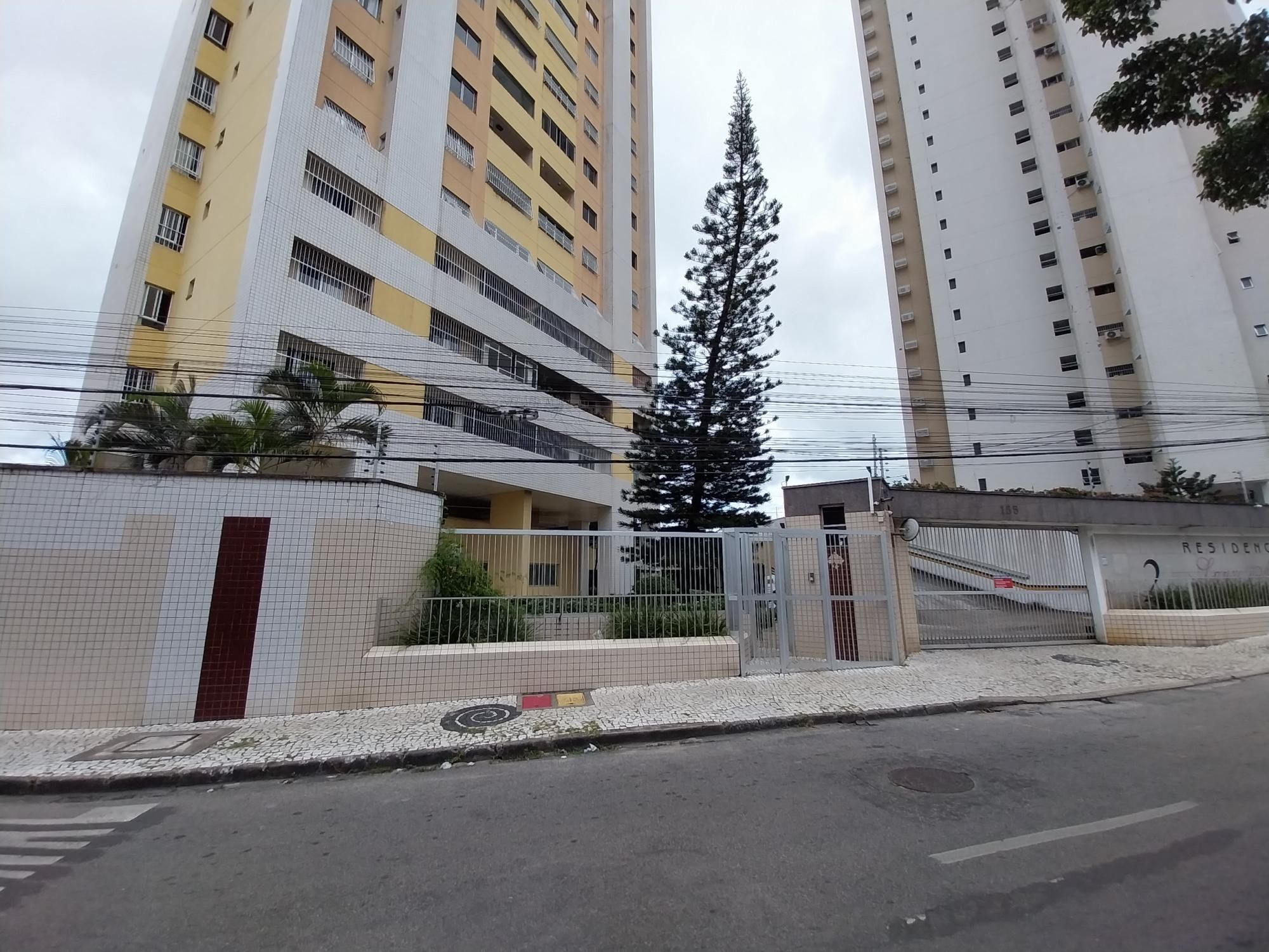 Apartamento à venda com 3 quartos, 107m² - Foto 2
