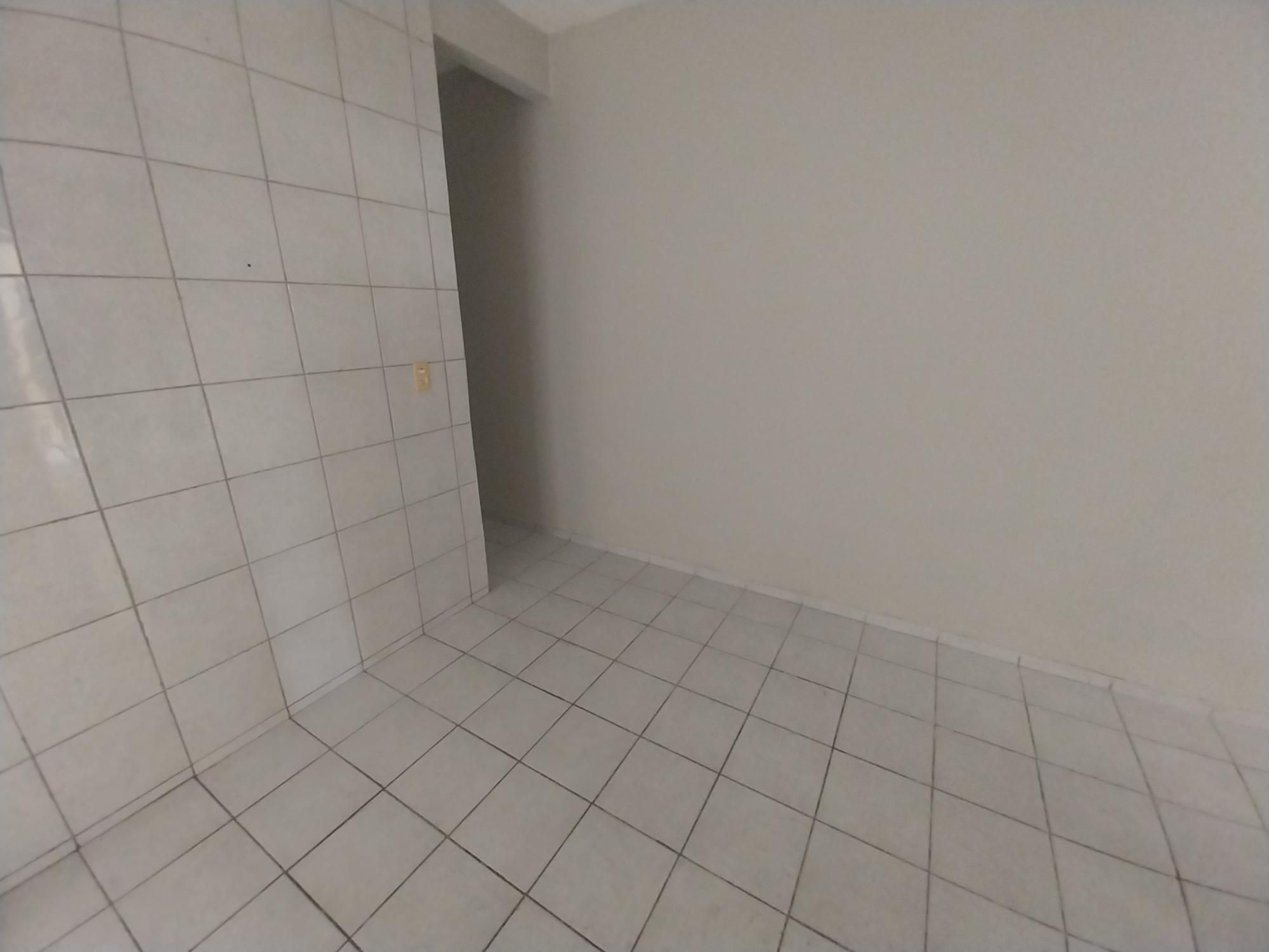 Casa para alugar com 2 quartos, 62m² - Foto 13