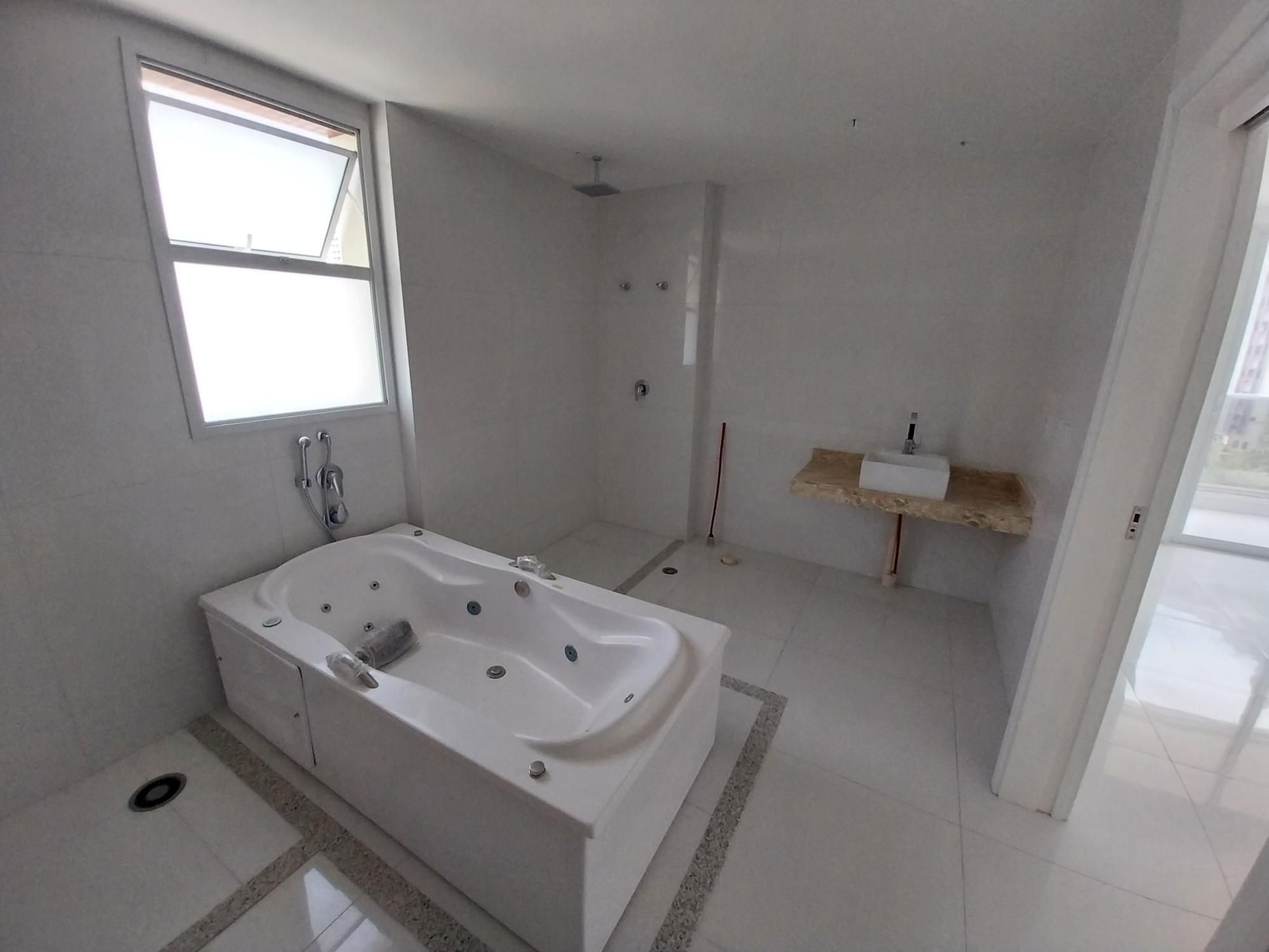 Apartamento à venda com 5 quartos, 271m² - Foto 48