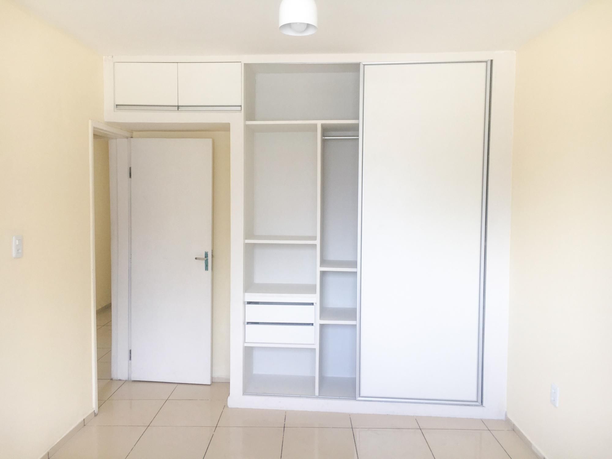 Apartamento à venda com 3 quartos, 111m² - Foto 12