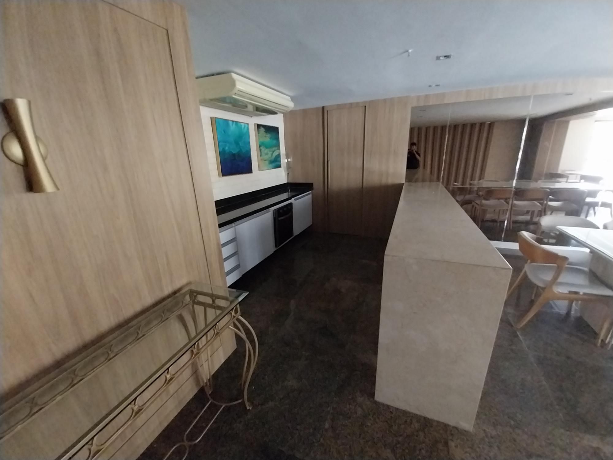 Apartamento à venda com 4 quartos, 140m² - Foto 13