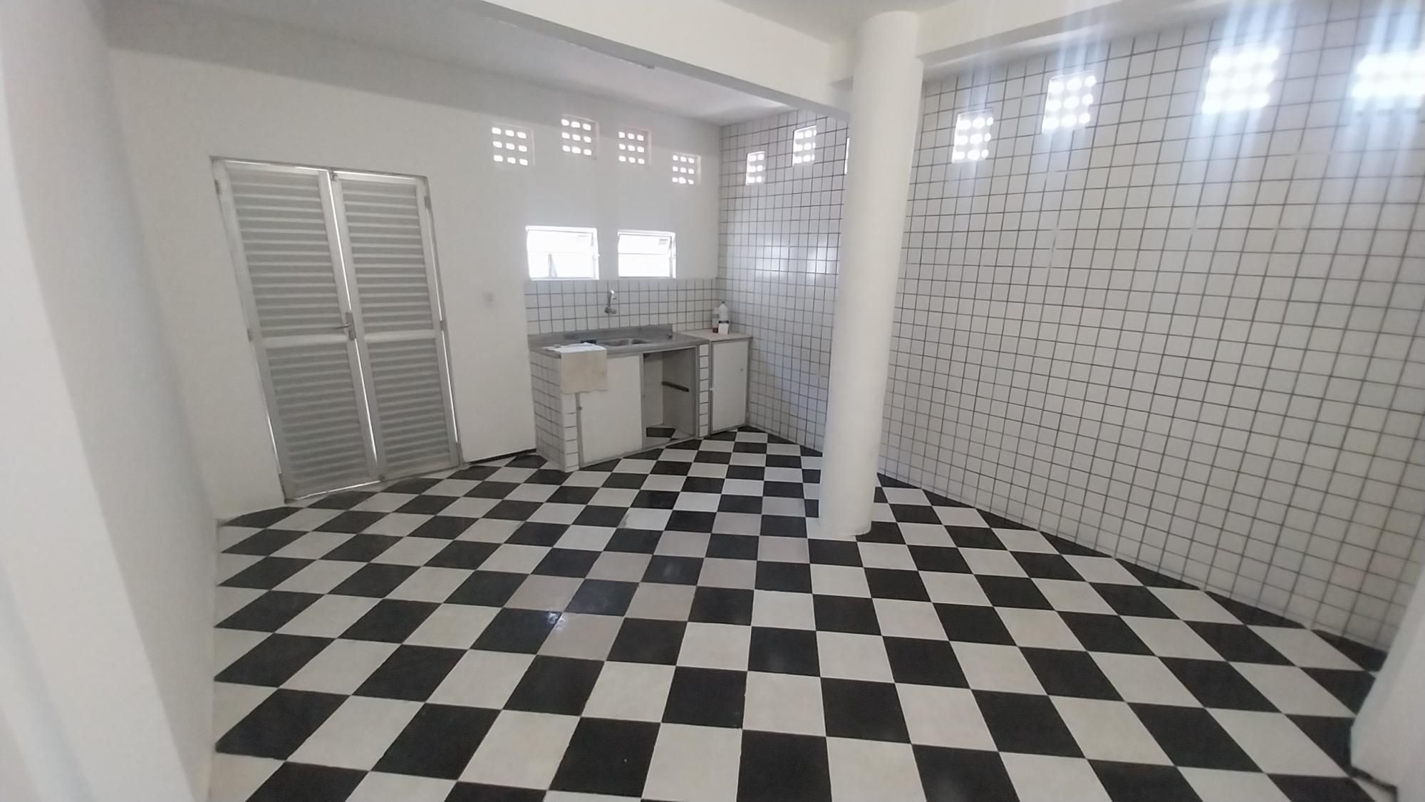 Casa para alugar com 2 quartos, 84m² - Foto 11