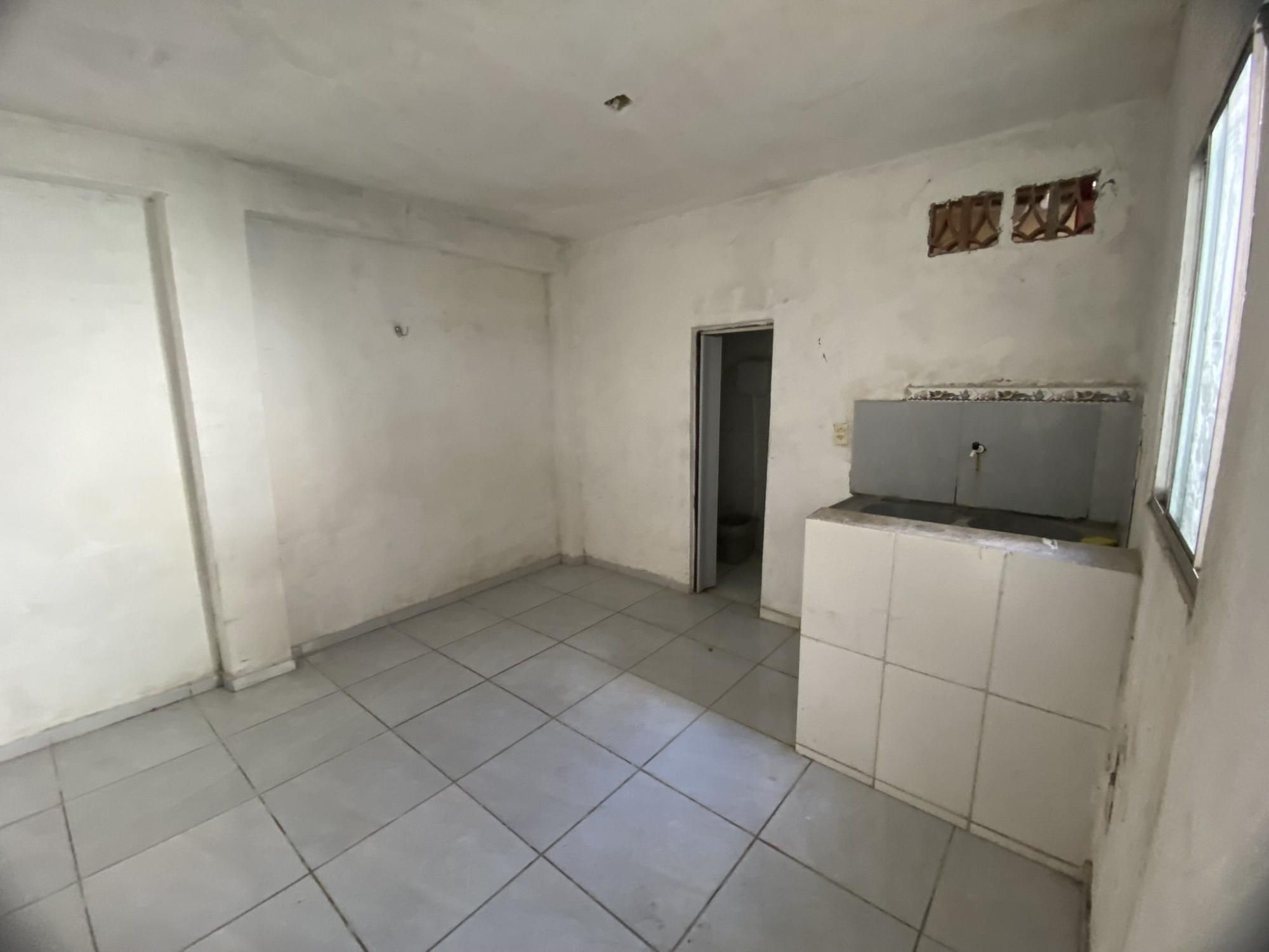 Casa Comercial à venda com 13 quartos, 450m² - Foto 12