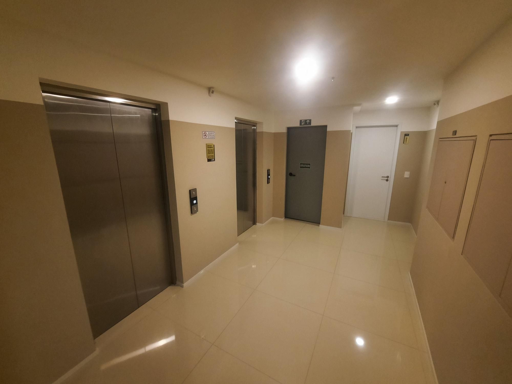 Apartamento à venda com 2 quartos, 75m² - Foto 12