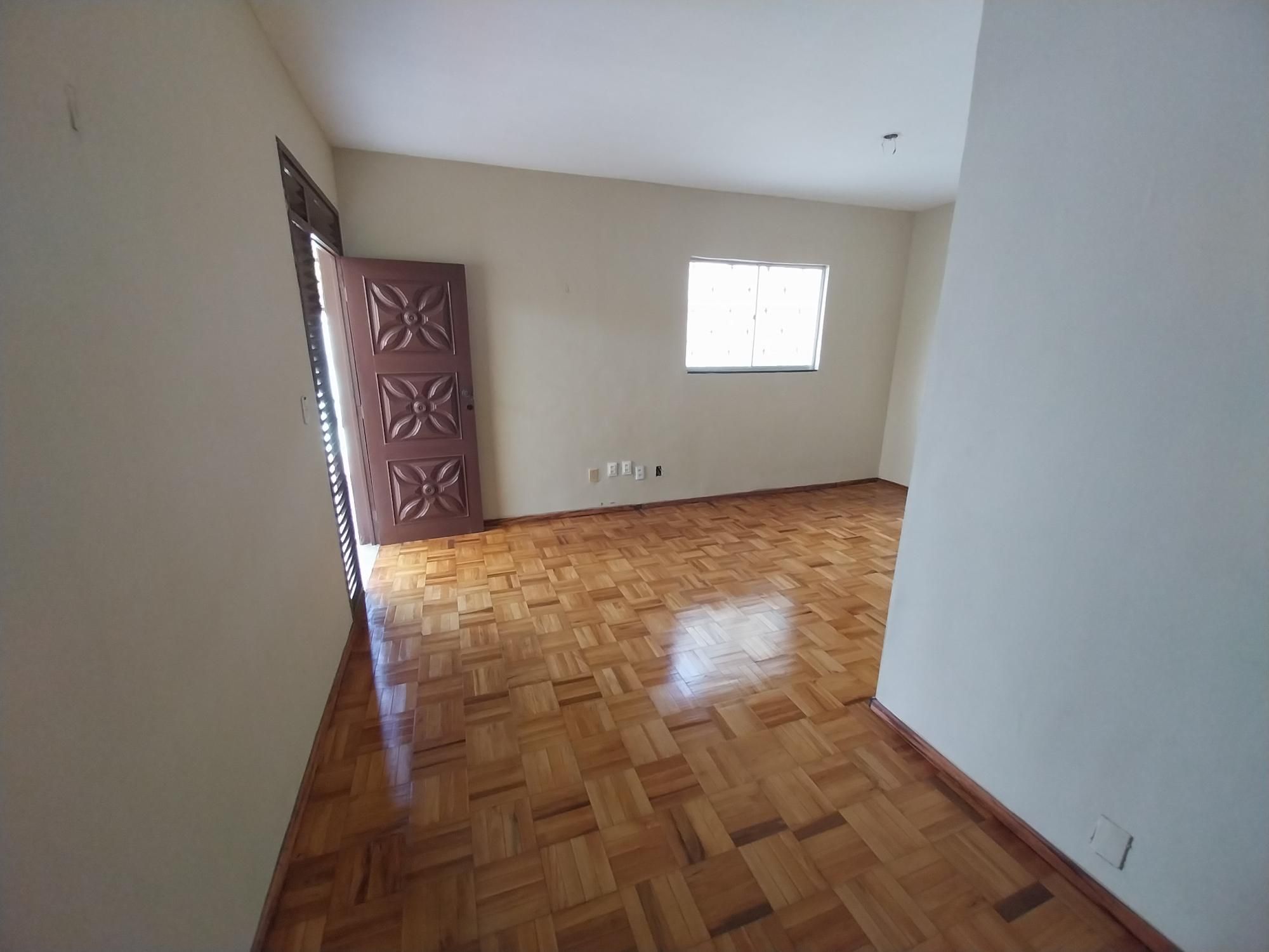 Casa para alugar com 4 quartos, 366m² - Foto 18