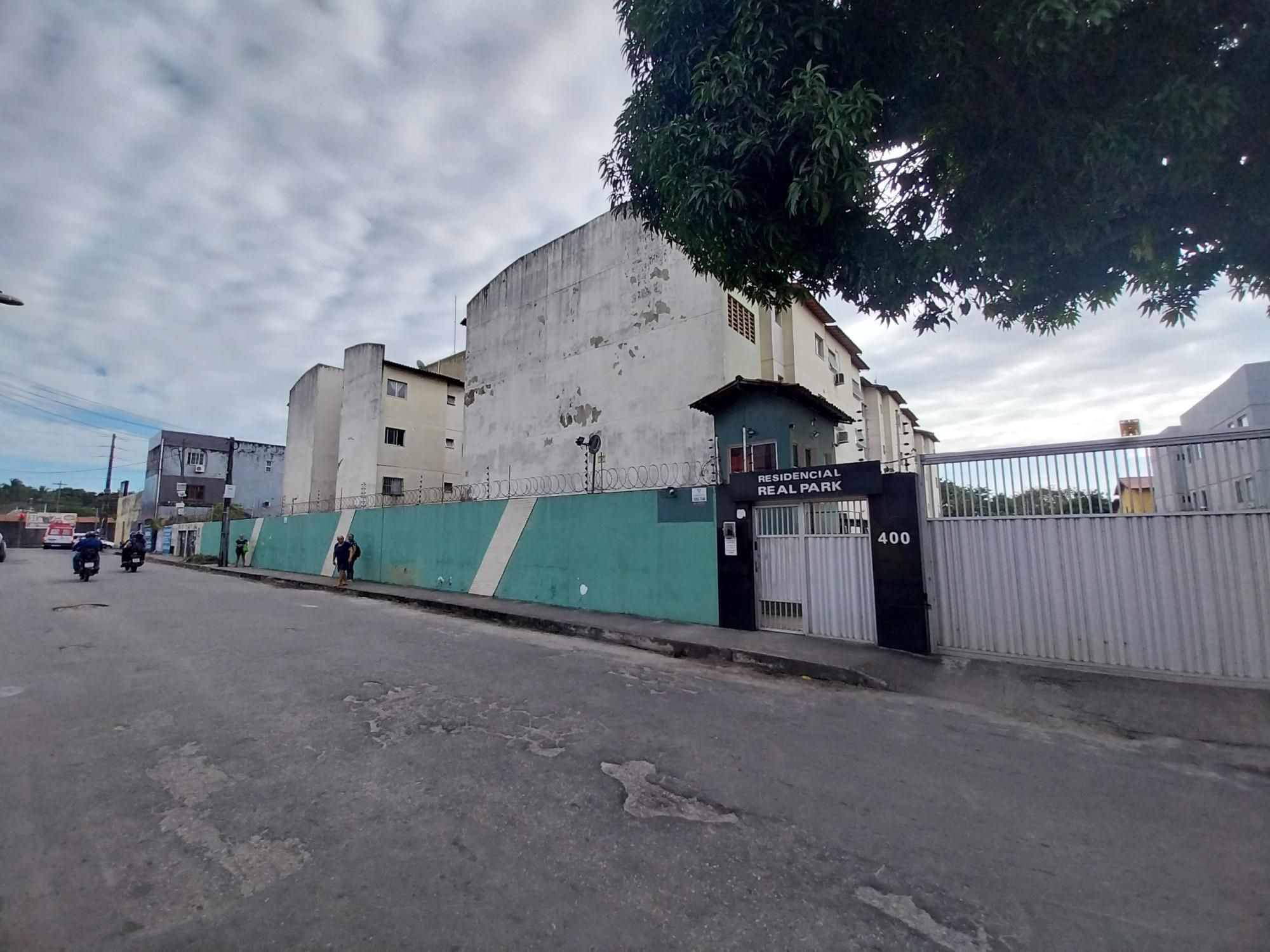 (AP2297) Apartamento medindo 45m² localizado no Barroso