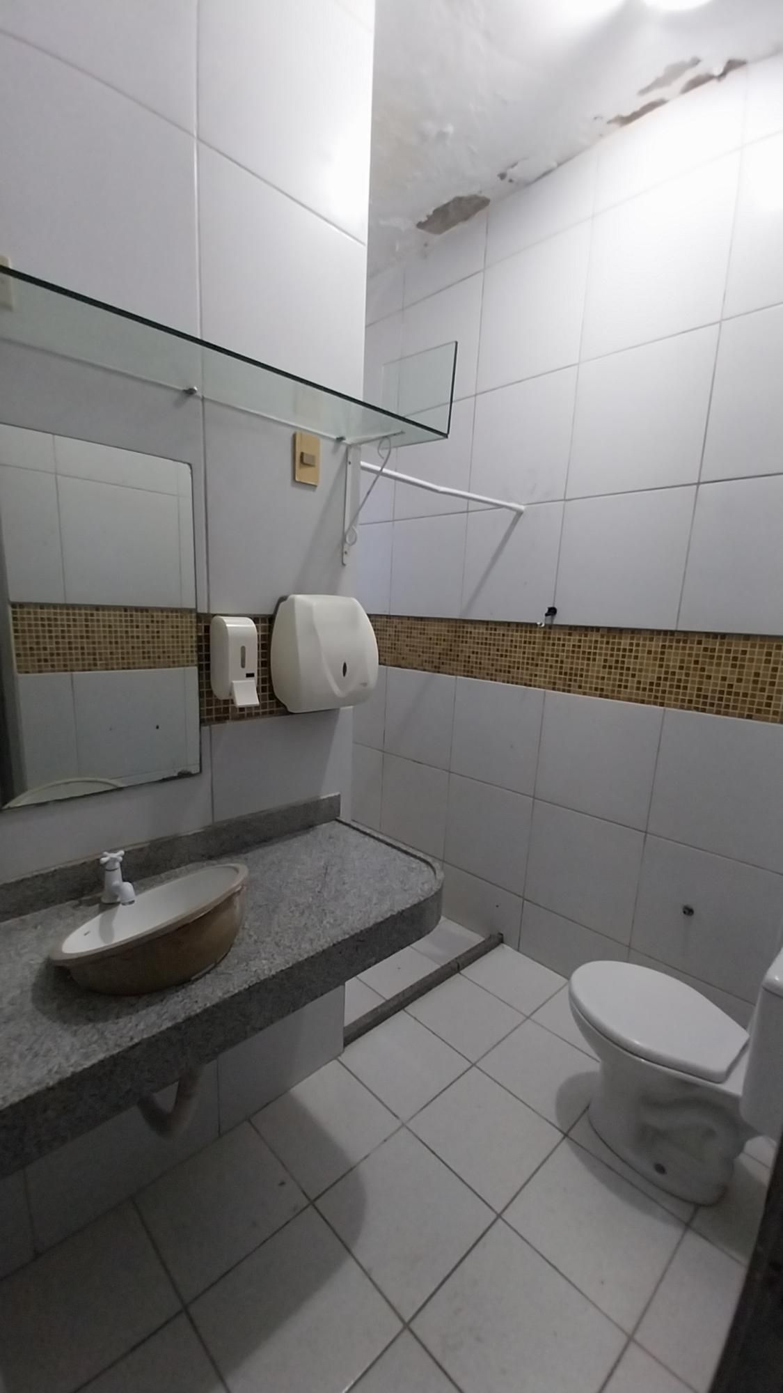 Prédio Inteiro para alugar com 8 quartos, 690m² - Foto 28