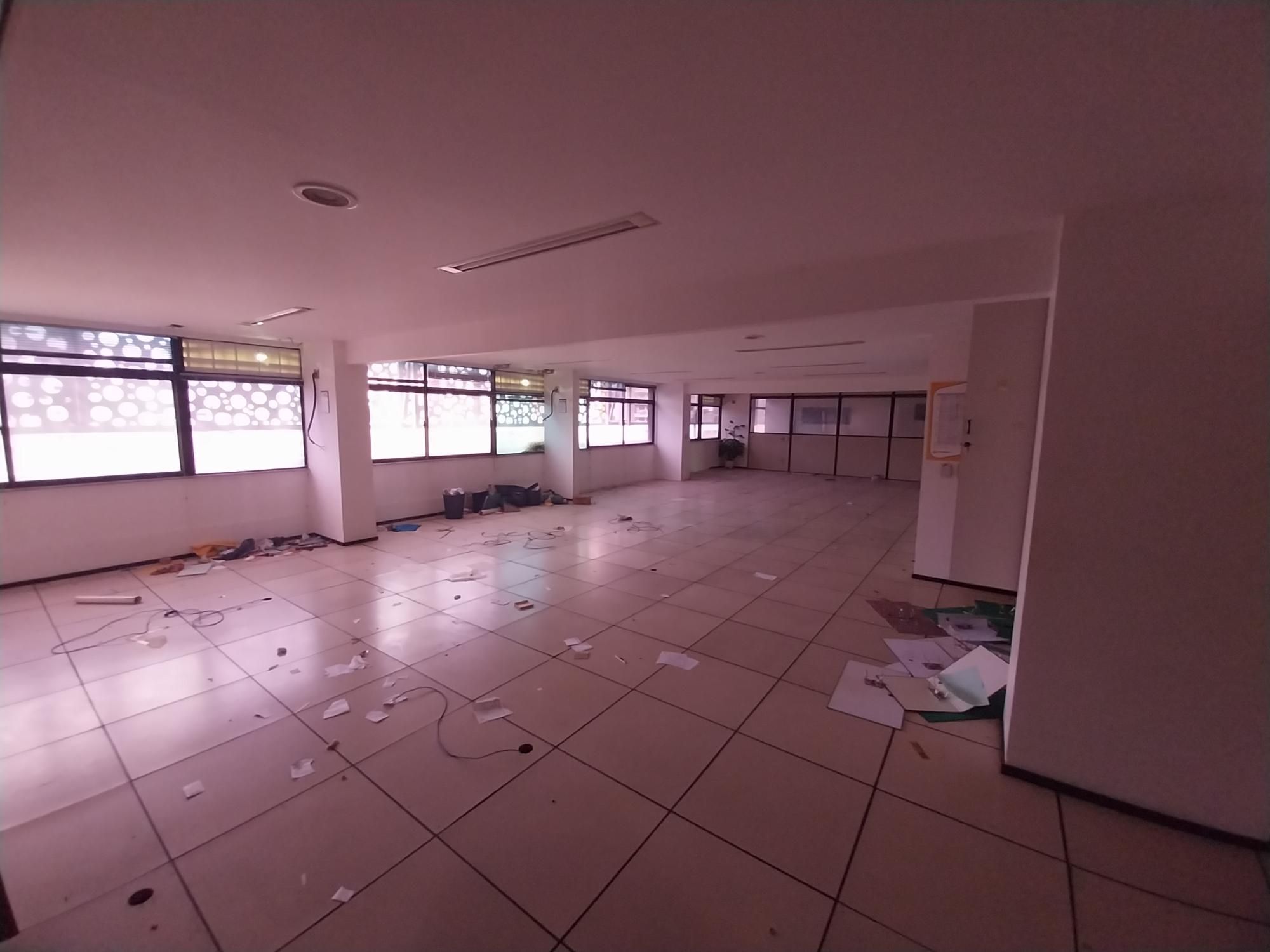 Prédio Inteiro à venda com 30 quartos, 1121m² - Foto 21