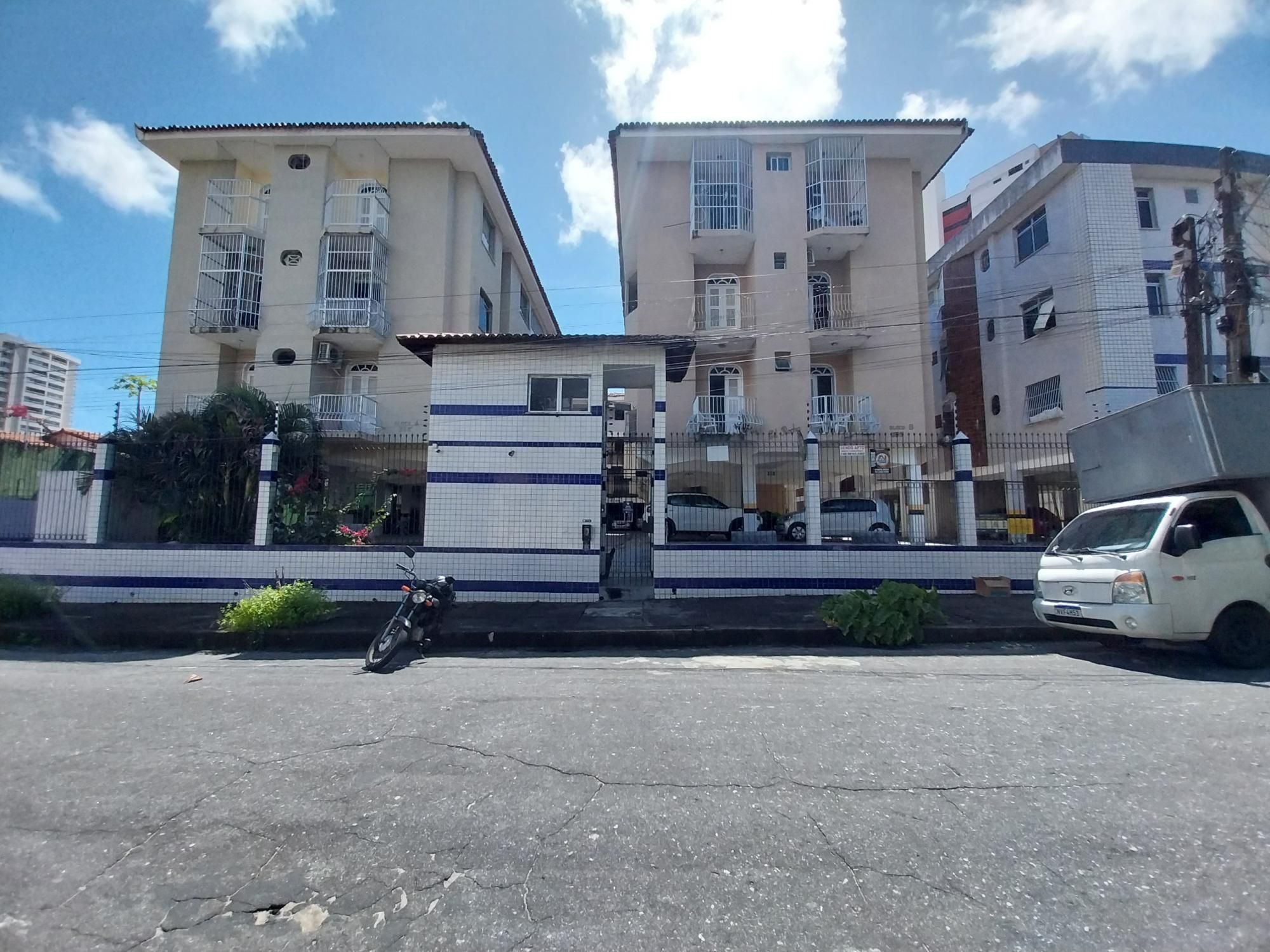 Apartamento à venda com 4 quartos, 115m² - Foto 2