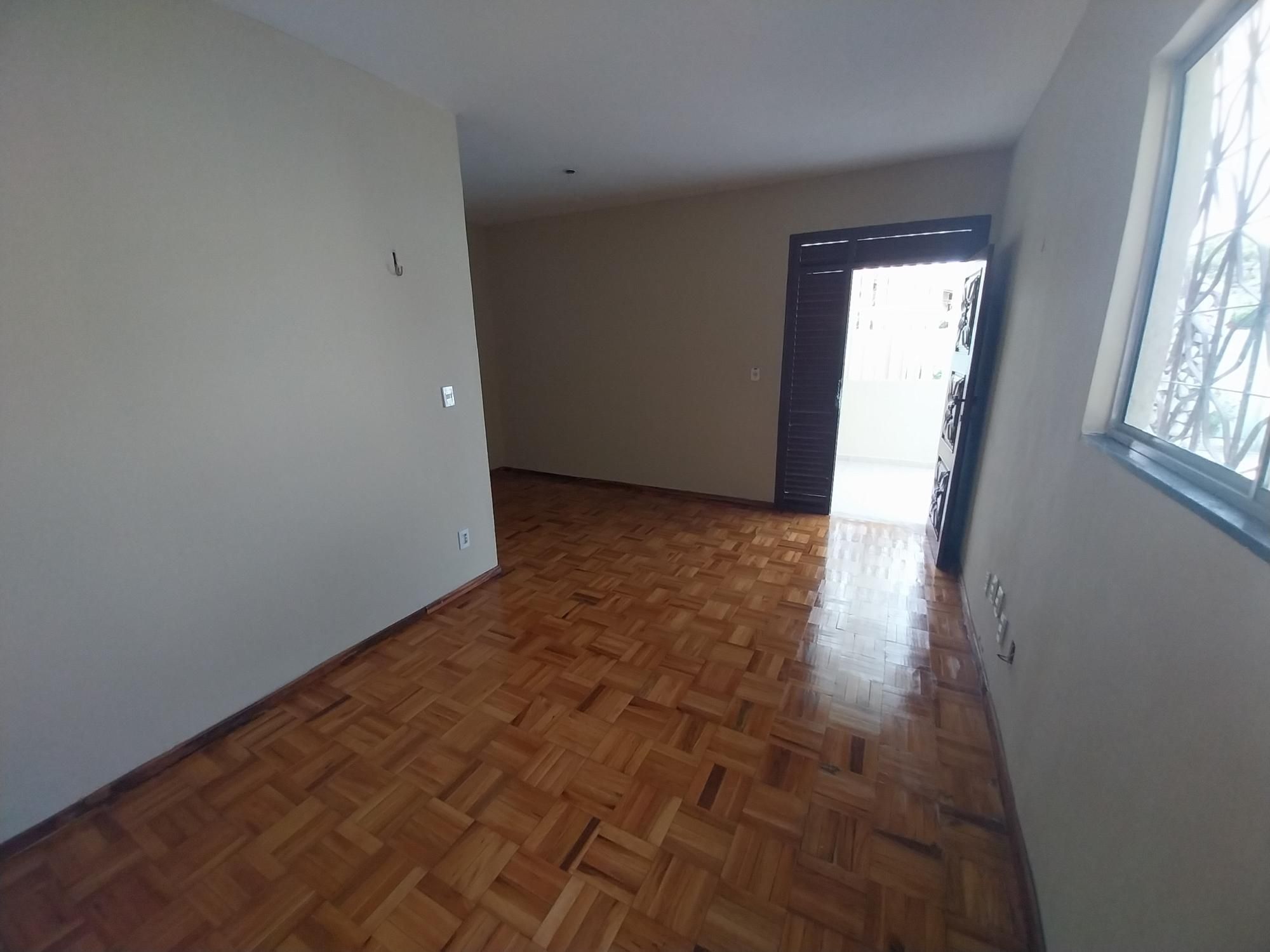 Casa para alugar com 4 quartos, 366m² - Foto 20