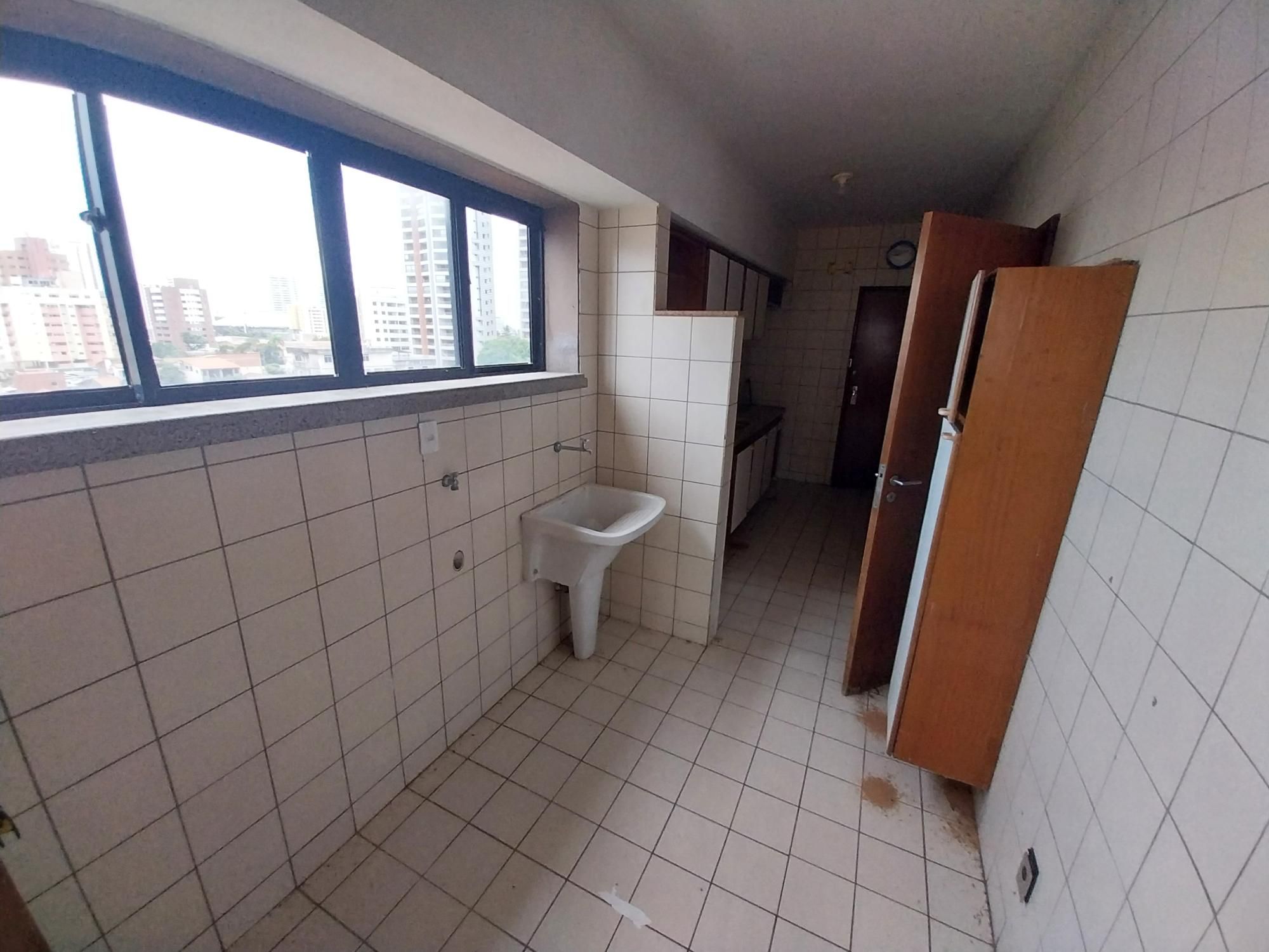 Apartamento para alugar com 4 quartos, 132m² - Foto 23