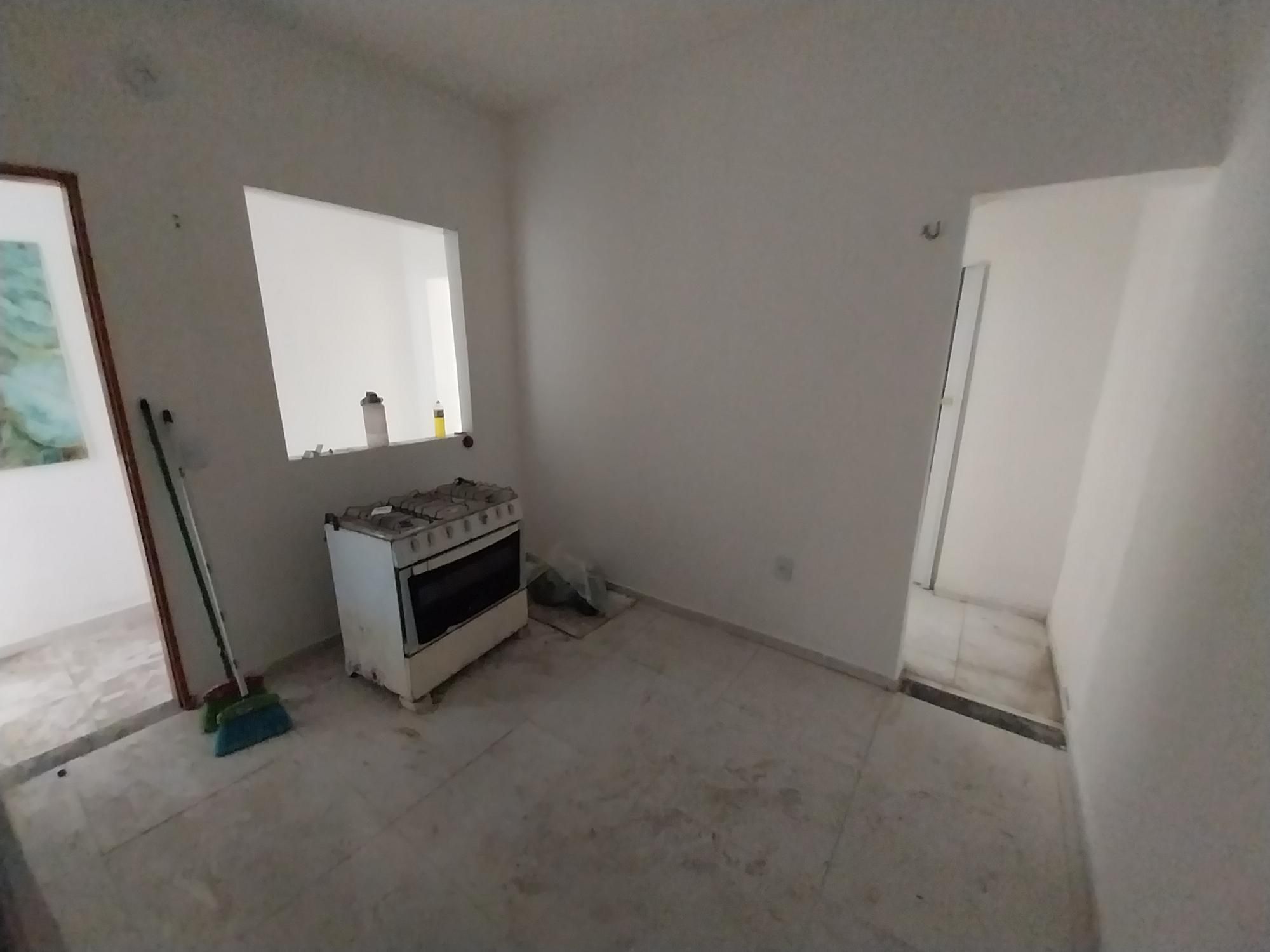 Casa para alugar com 4 quartos, 250m² - Foto 18