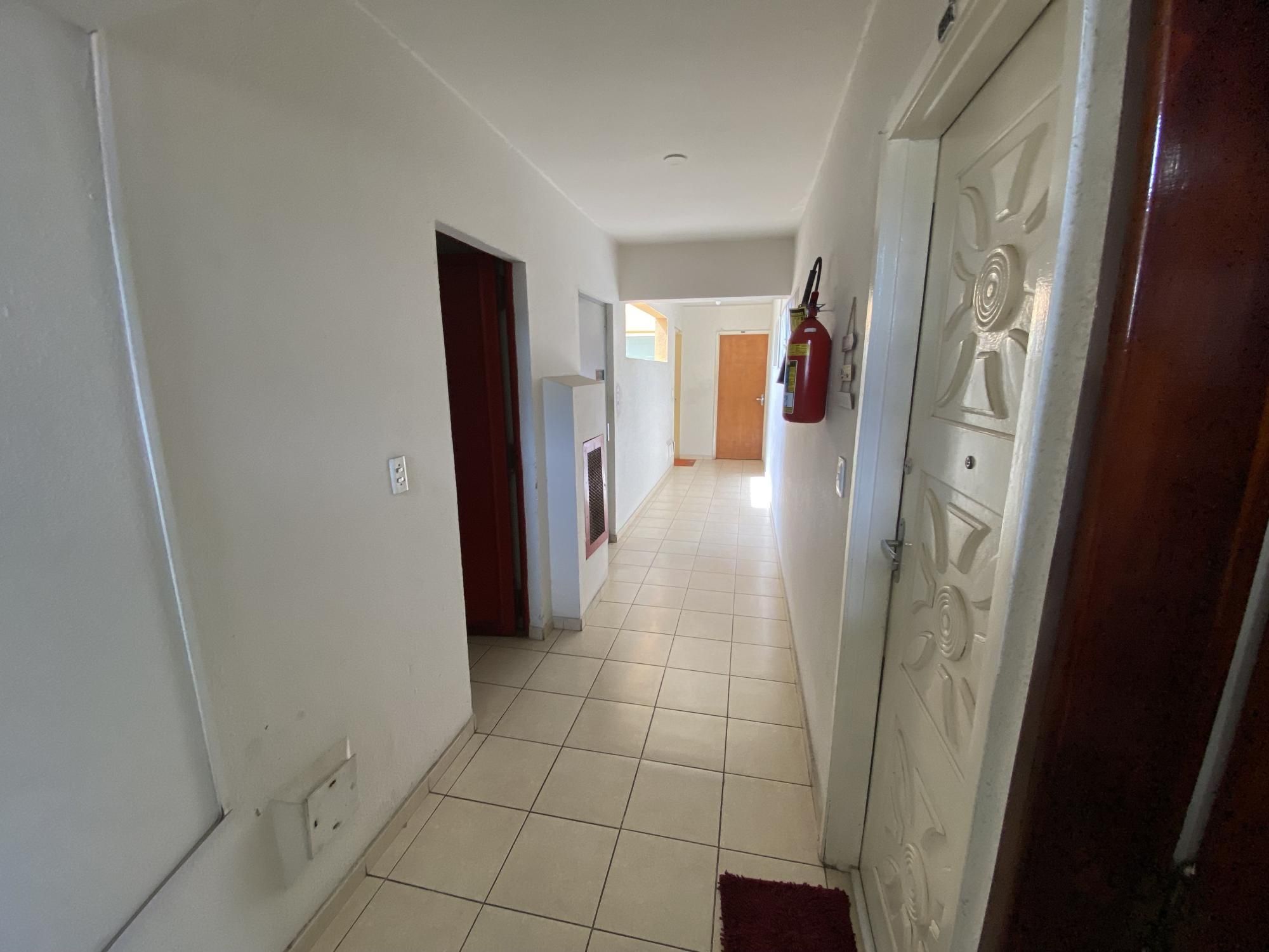 Apartamento à venda com 3 quartos, 75m² - Foto 10