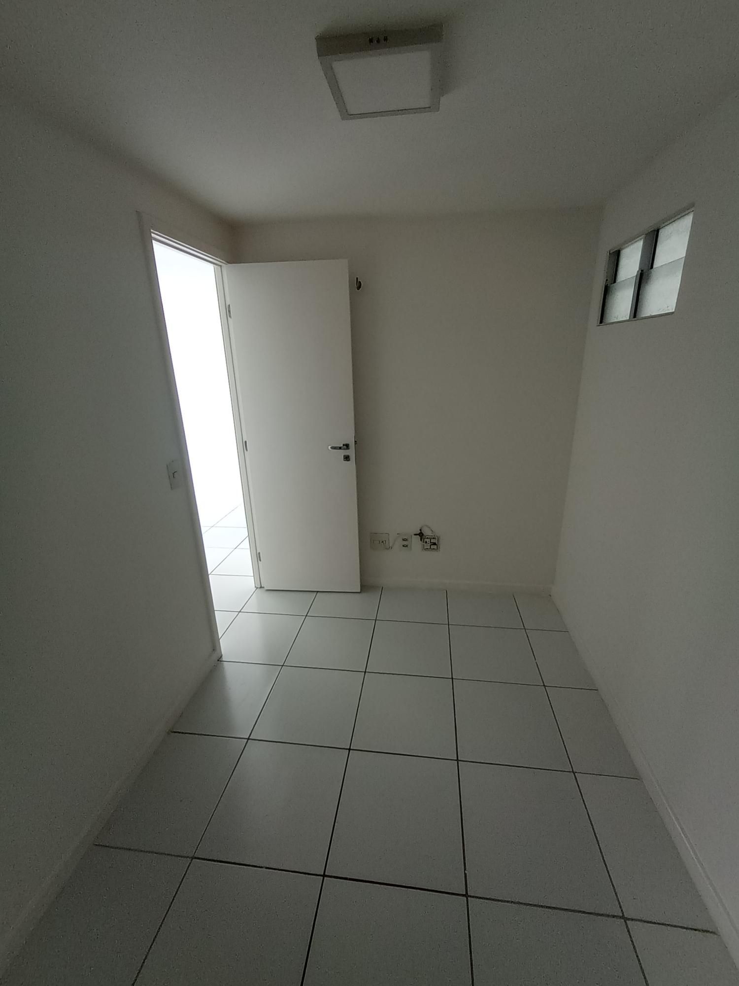 Apartamento à venda com 3 quartos, 81m² - Foto 30