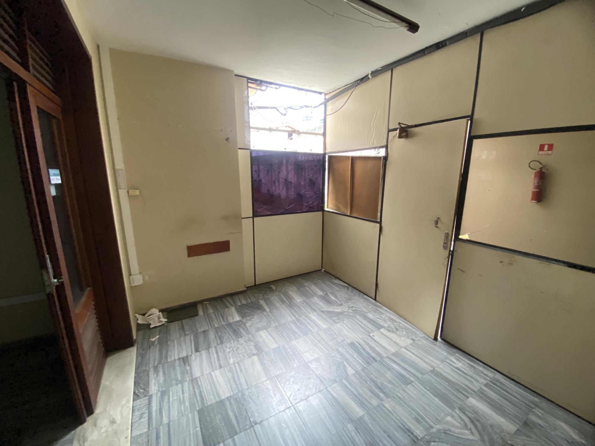 Loja-Salão para alugar com 11 quartos, 390m² - Foto 42