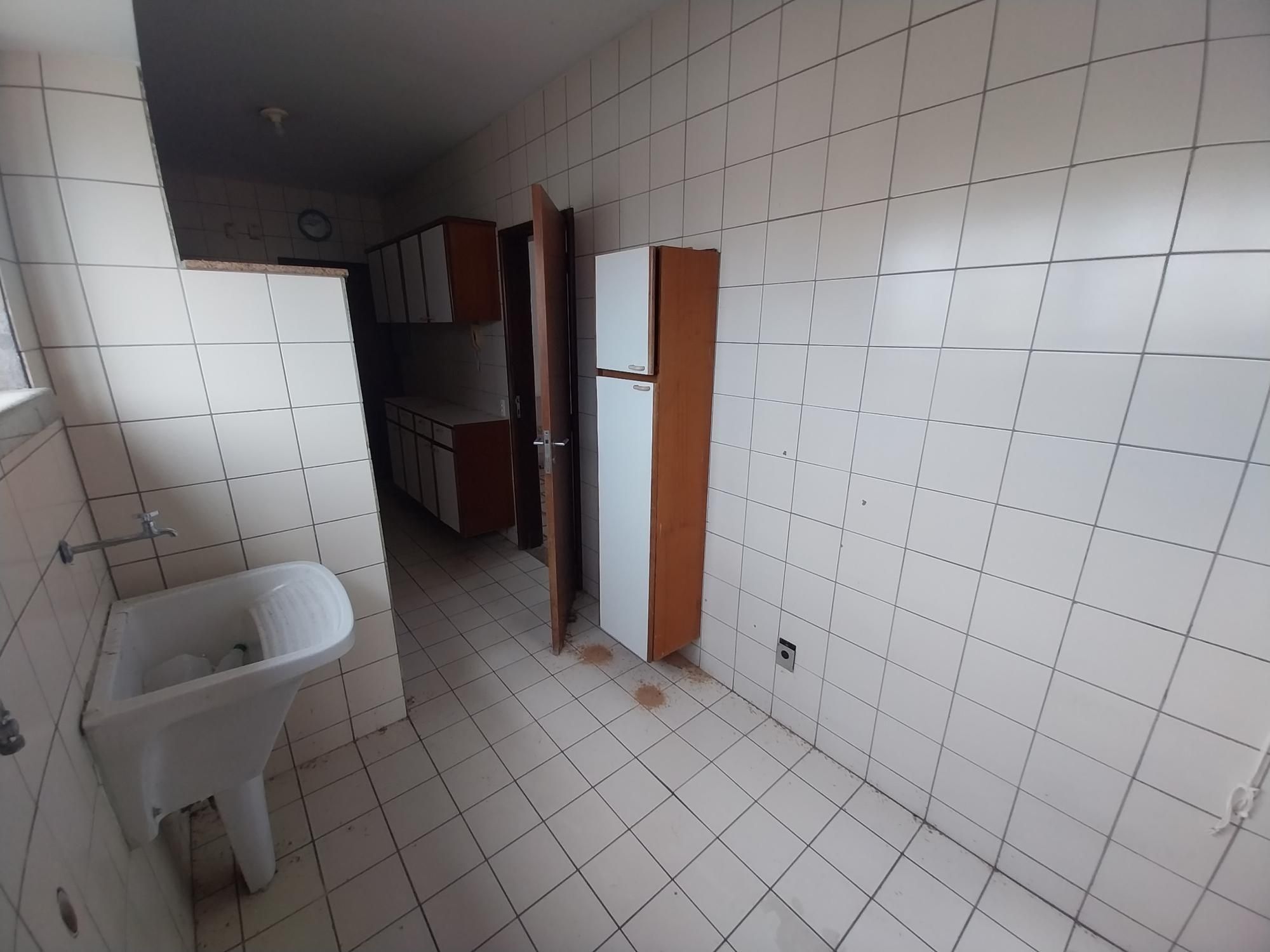 Apartamento para alugar com 4 quartos, 132m² - Foto 24