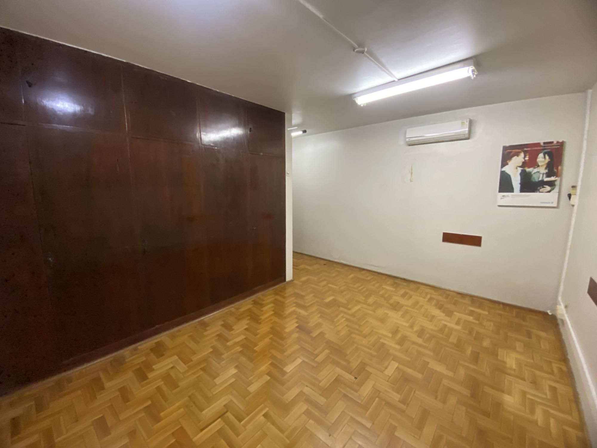 Loja-Salão para alugar com 11 quartos, 390m² - Foto 33