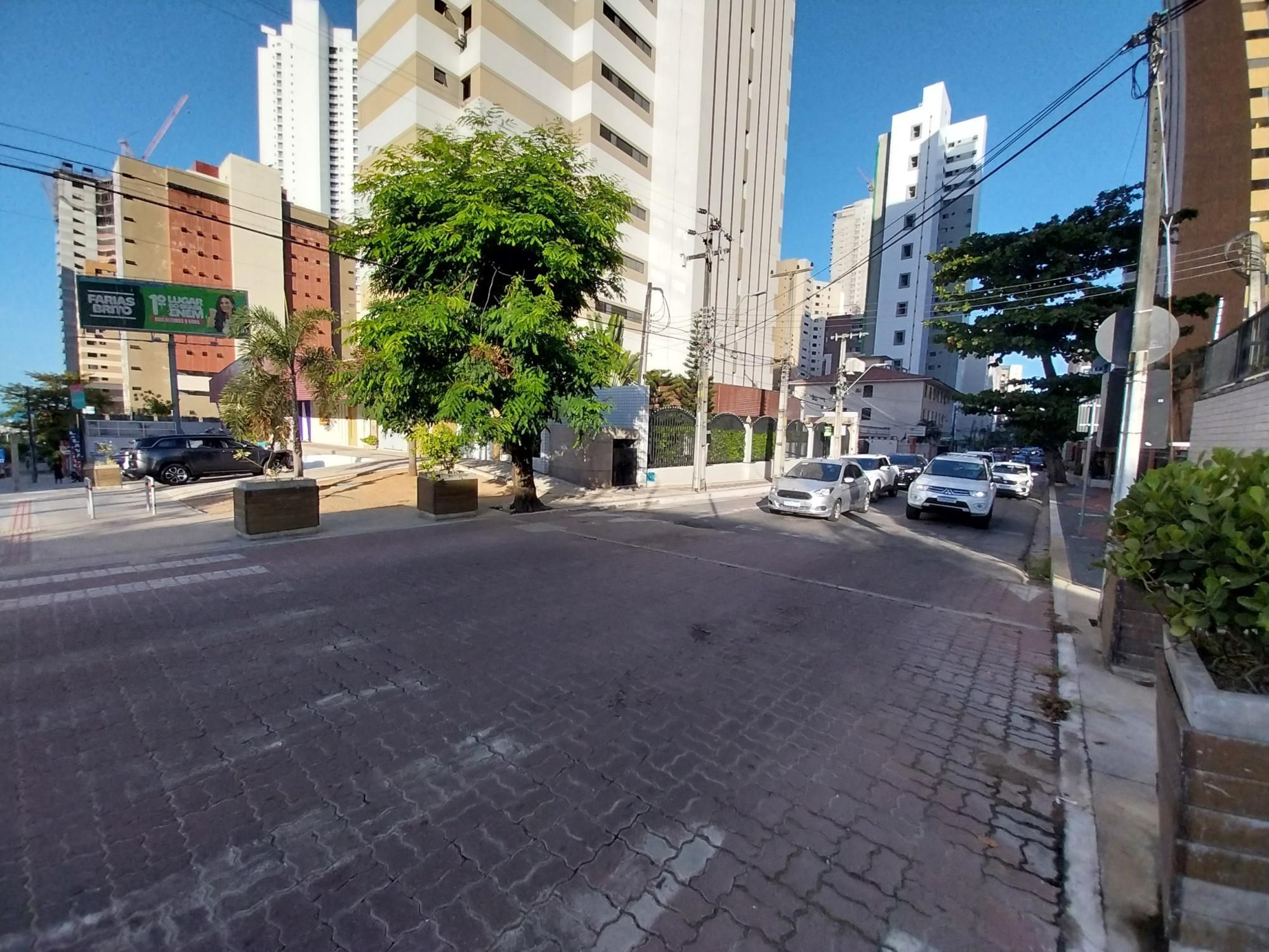 Apartamento para alugar com 2 quartos, 67m² - Foto 2