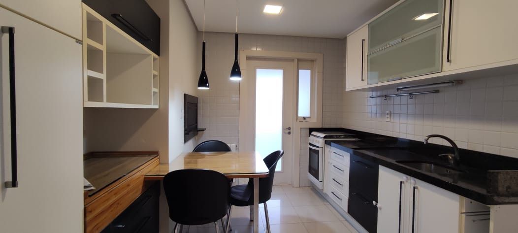 Apartamento à venda com 3 quartos, 125m² - Foto 10