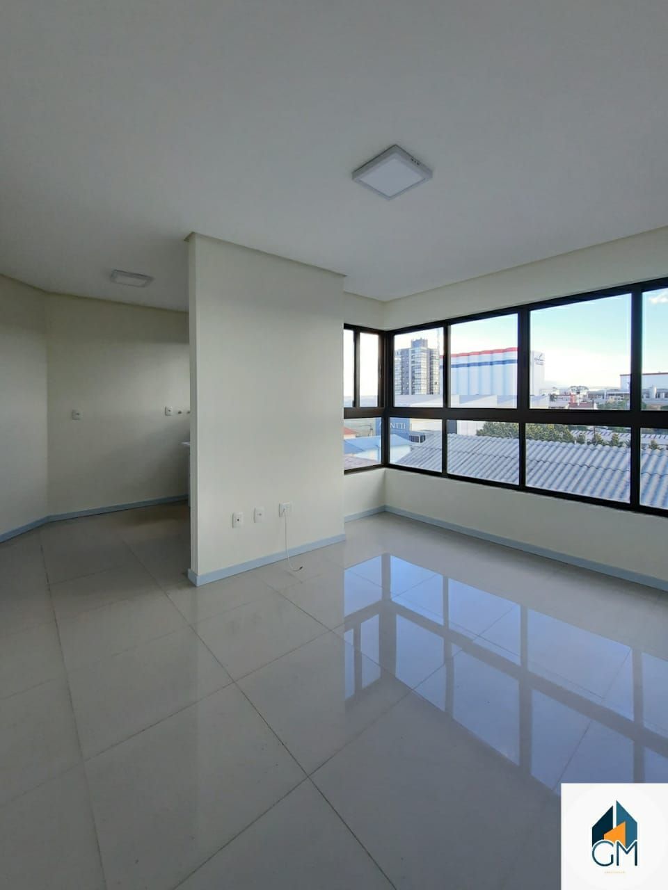 Apartamento à venda com 1 quarto, 39m² - Foto 1