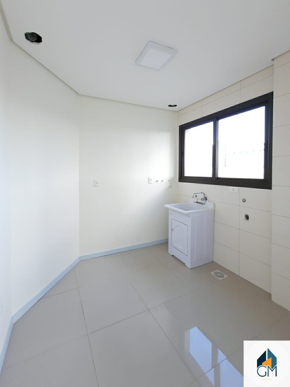 Apartamento à venda com 1 quarto, 39m² - Foto 4