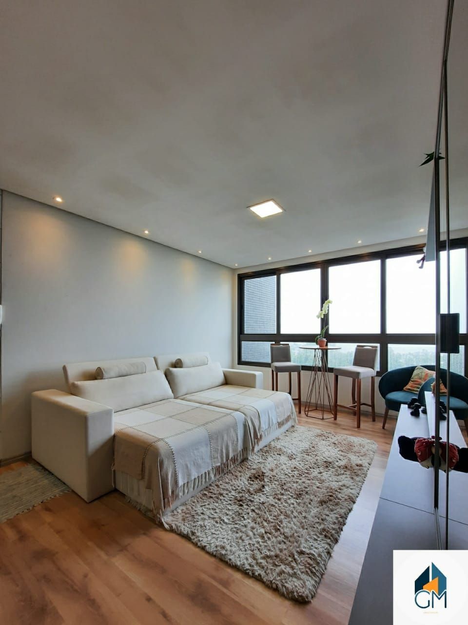 Apartamento à venda com 2 quartos, 60m² - Foto 4