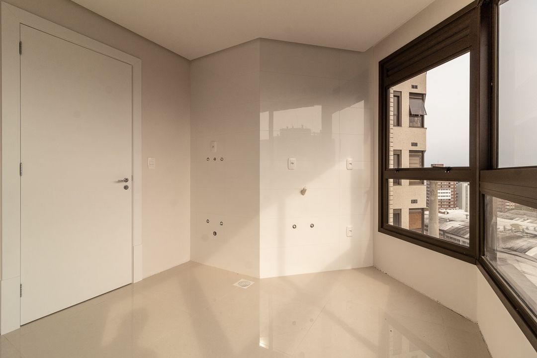 Apartamento à venda com 2 quartos, 98m² - Foto 4