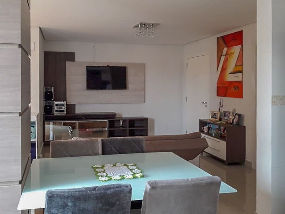 Apartamento à venda com 2 quartos, 72m² - Foto 2