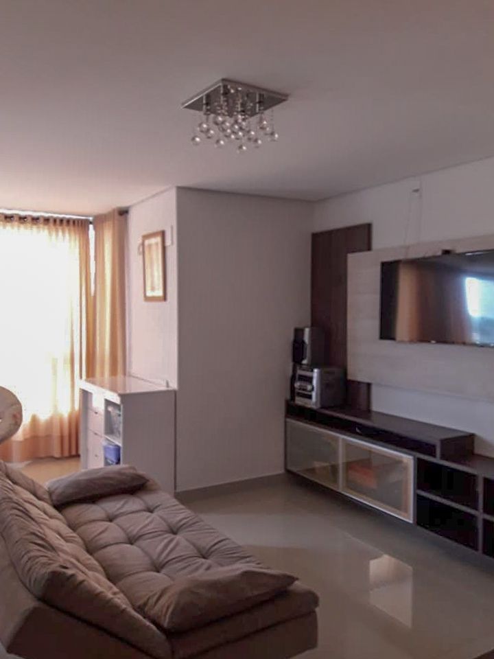 Apartamento à venda com 2 quartos, 72m² - Foto 4