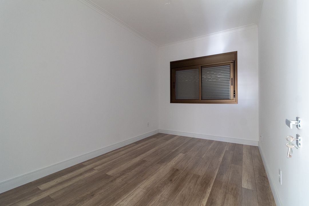 Apartamento à venda com 3 quartos, 179m² - Foto 11