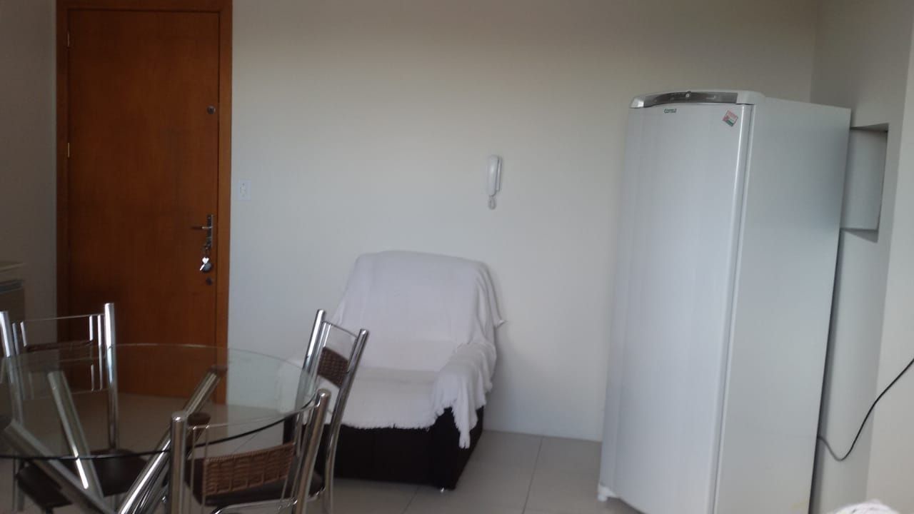 Apartamento à venda com 2 quartos, 46m² - Foto 2