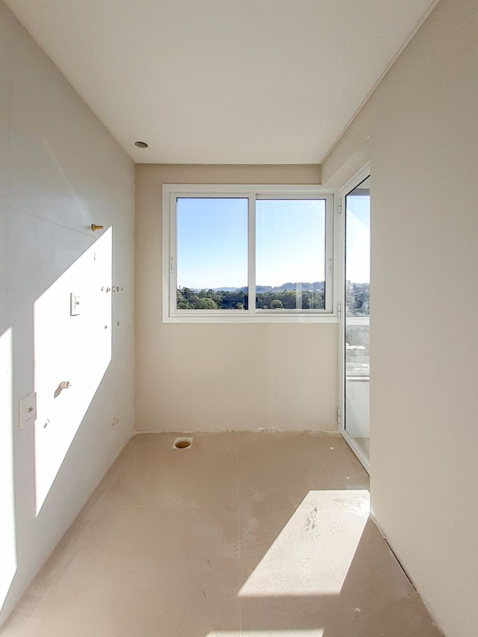 Apartamento à venda com 3 quartos, 95m² - Foto 3