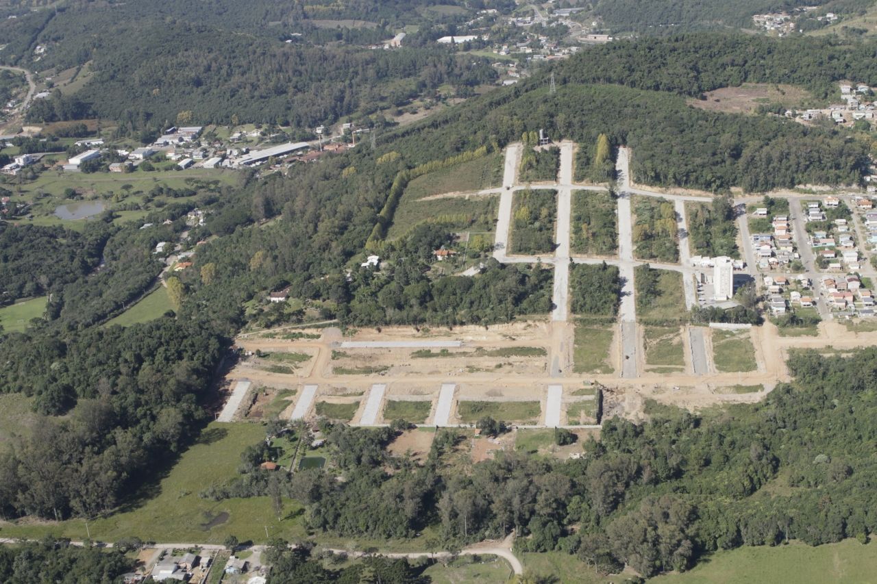 Terreno à venda, 200m² - Foto 1