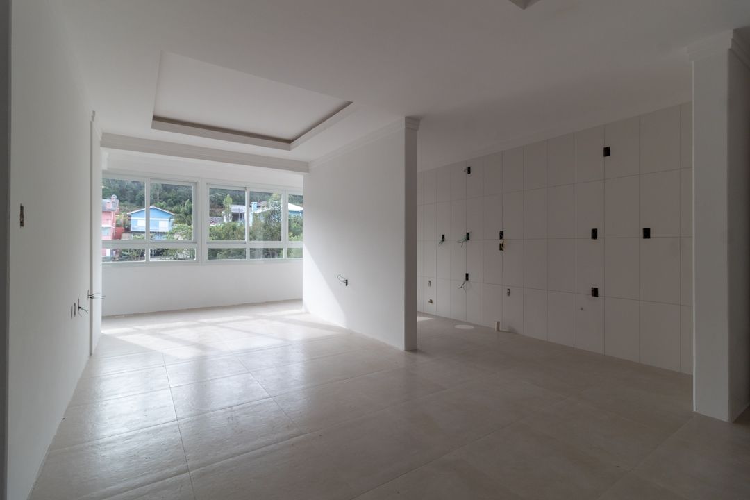 Apartamento à venda com 3 quartos, 82m² - Foto 1