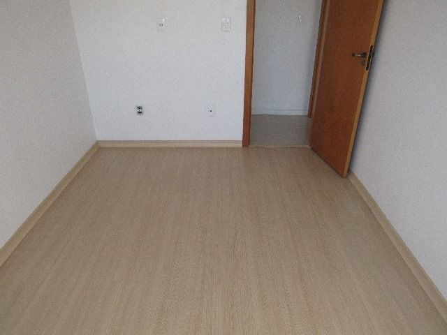 Apartamento à venda com 2 quartos, 61m² - Foto 6