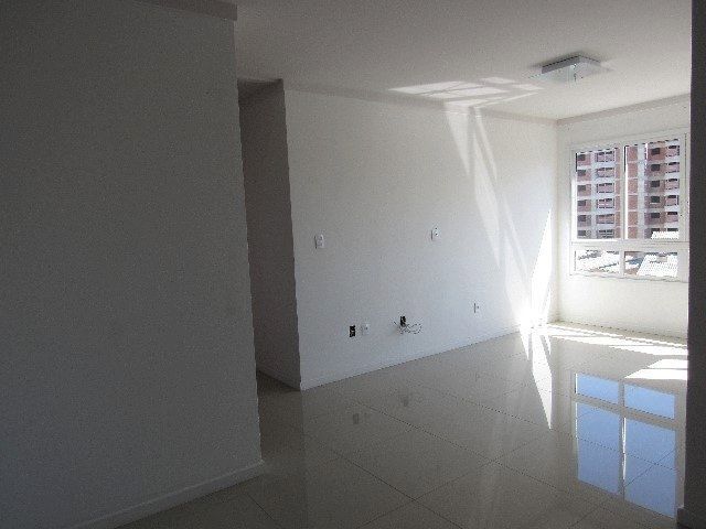 Apartamento à venda com 2 quartos, 61m² - Foto 5