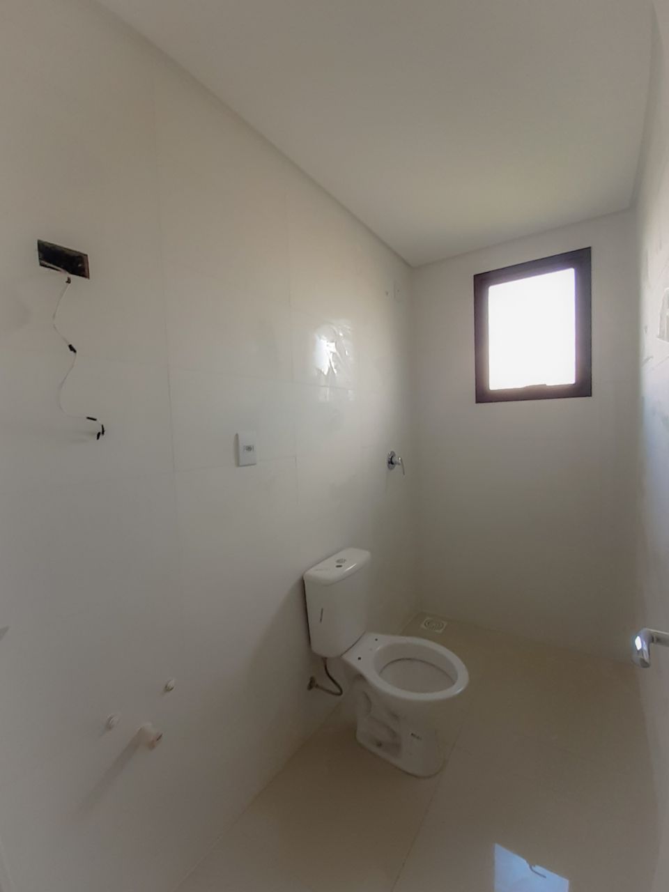 Apartamento à venda com 2 quartos, 70m² - Foto 3