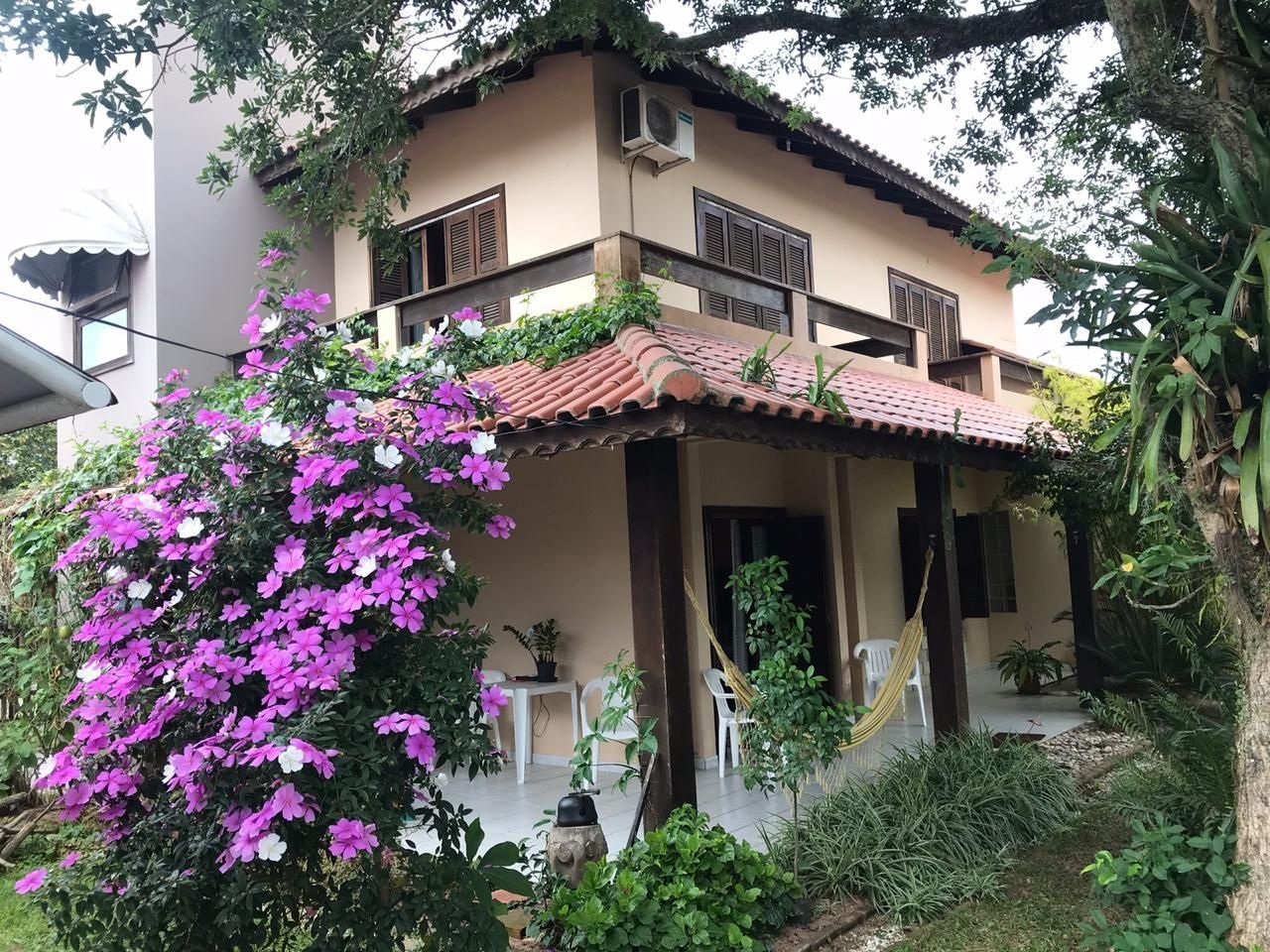 Casa à venda com 3 quartos, 280m² - Foto 1