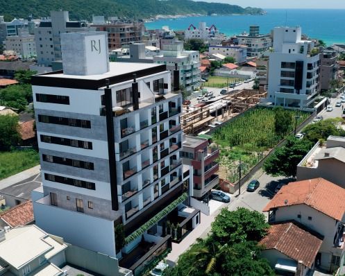 Apartamento à venda  no Bombas - Bombinhas, SC. Imóveis