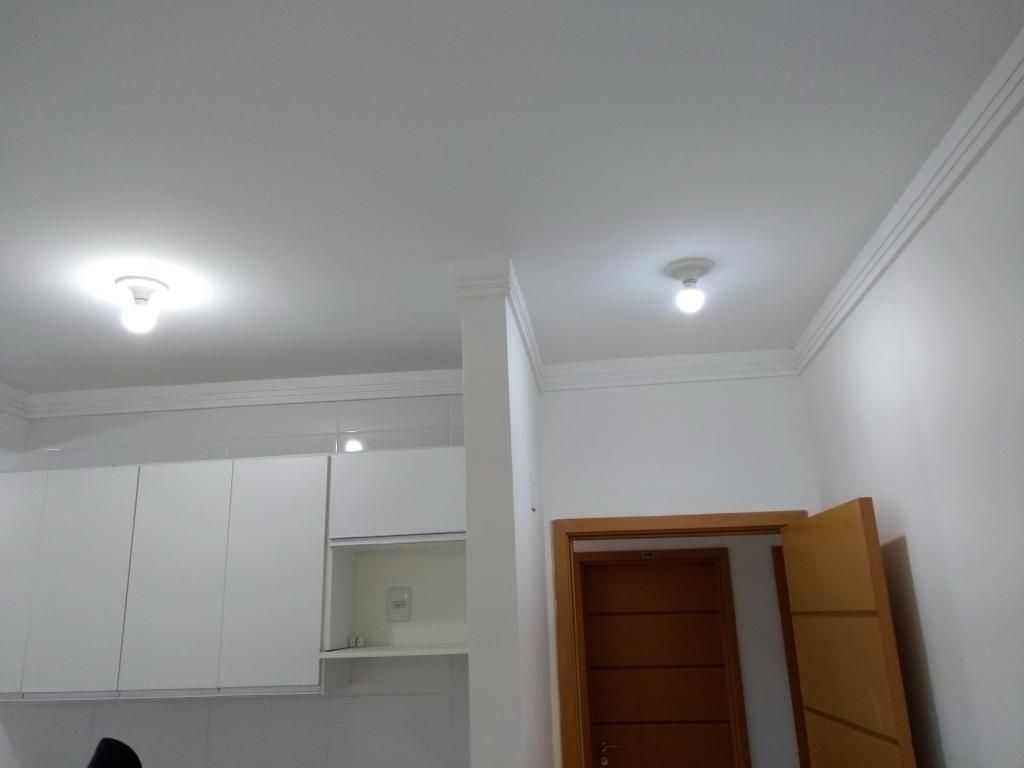 Apartamento à venda com 2 quartos, 42m² - Foto 21