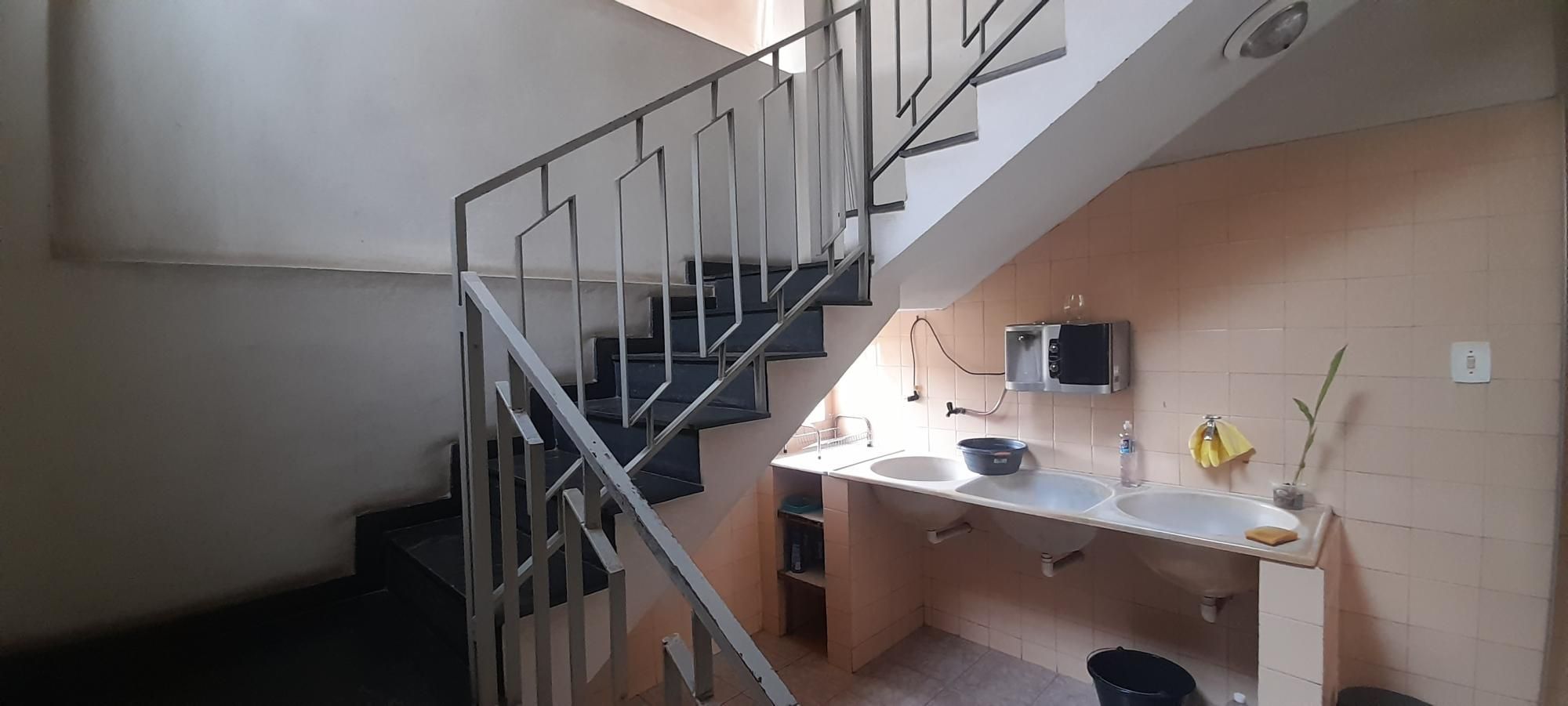 Casa à venda com 3 quartos, 211m² - Foto 12