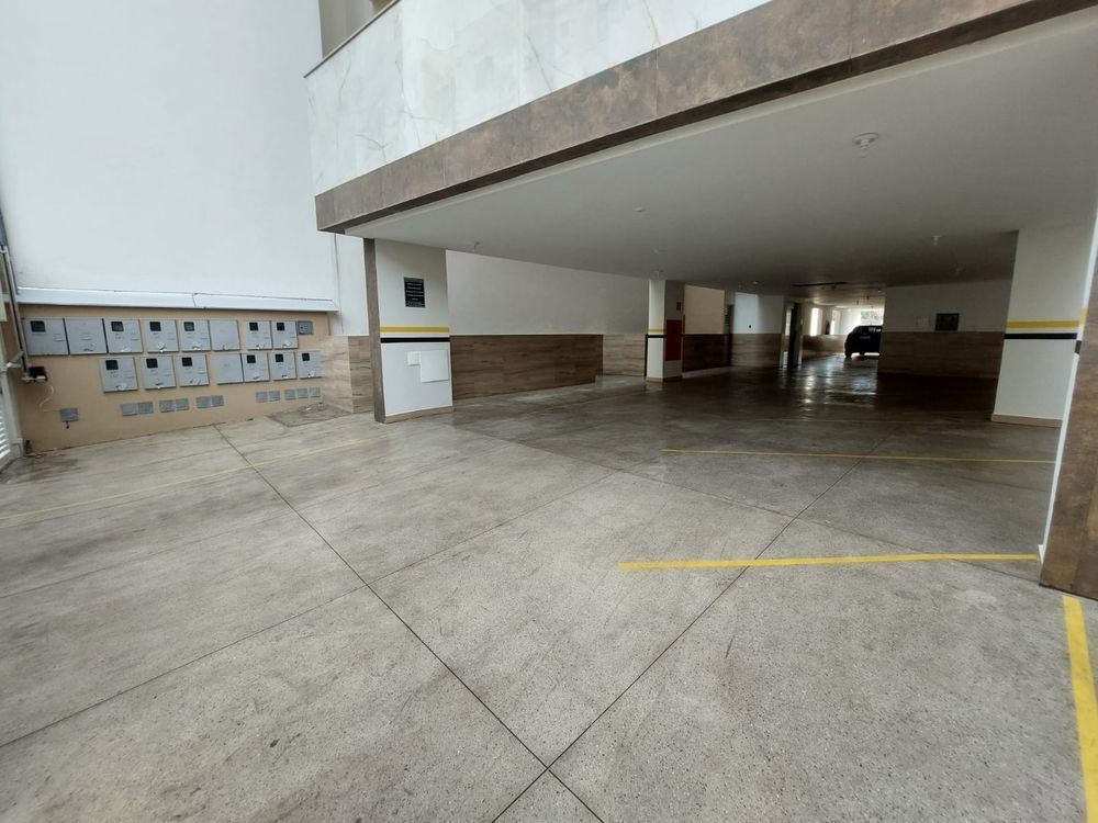 Apartamento à venda com 3 quartos, 95m² - Foto 3