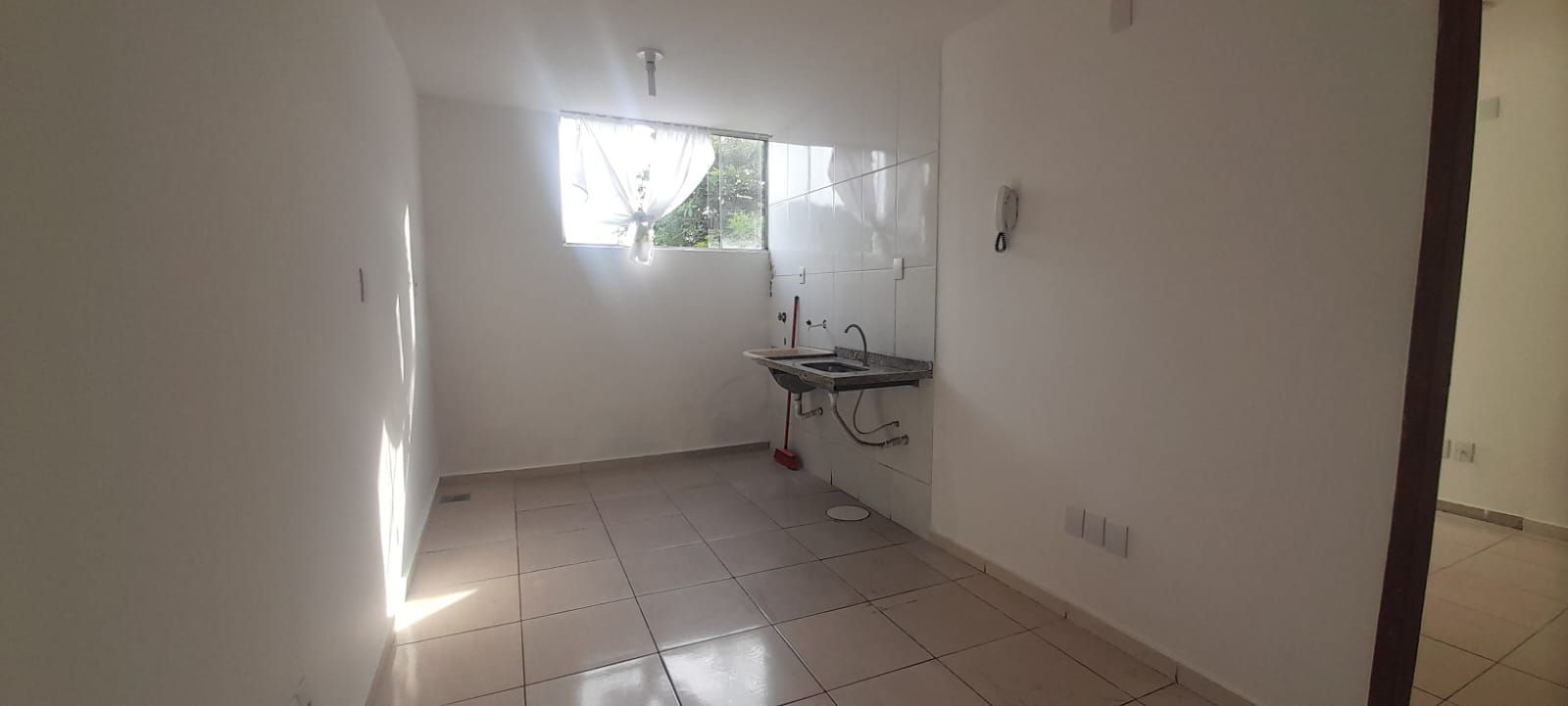 Kitnet e Studio à venda com 1 quarto, 30m² - Foto 2