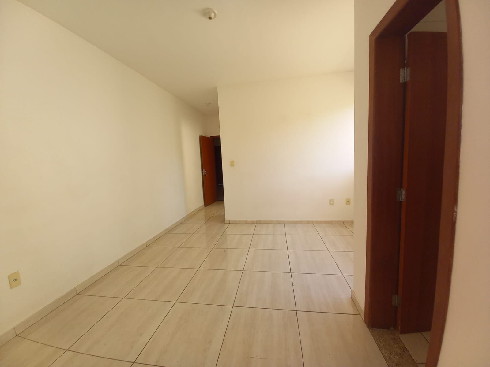 Apartamento à venda com 2 quartos, 57m² - Foto 3