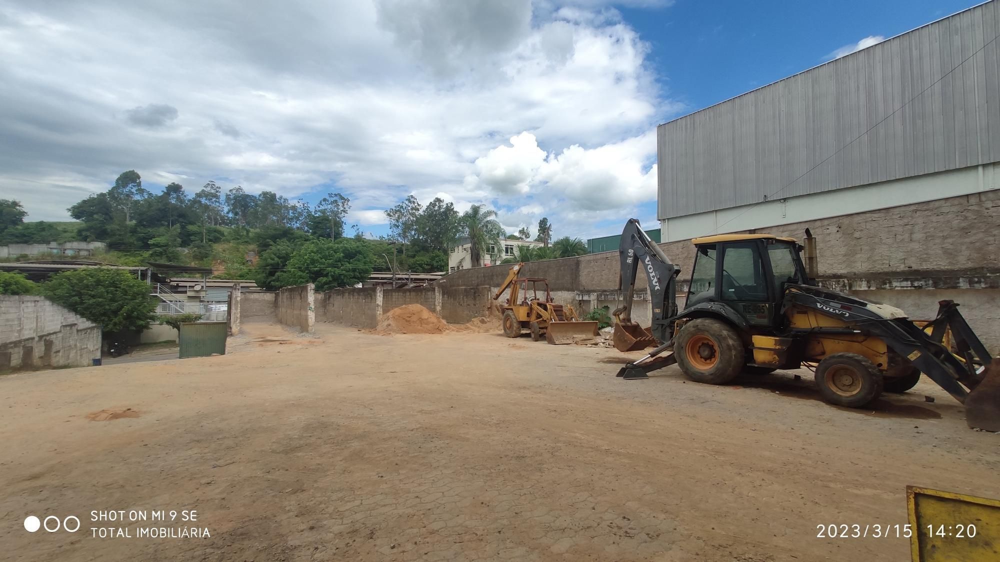 Depósito-Galpão-Armazém à venda com 2 quartos, 2000m² - Foto 3