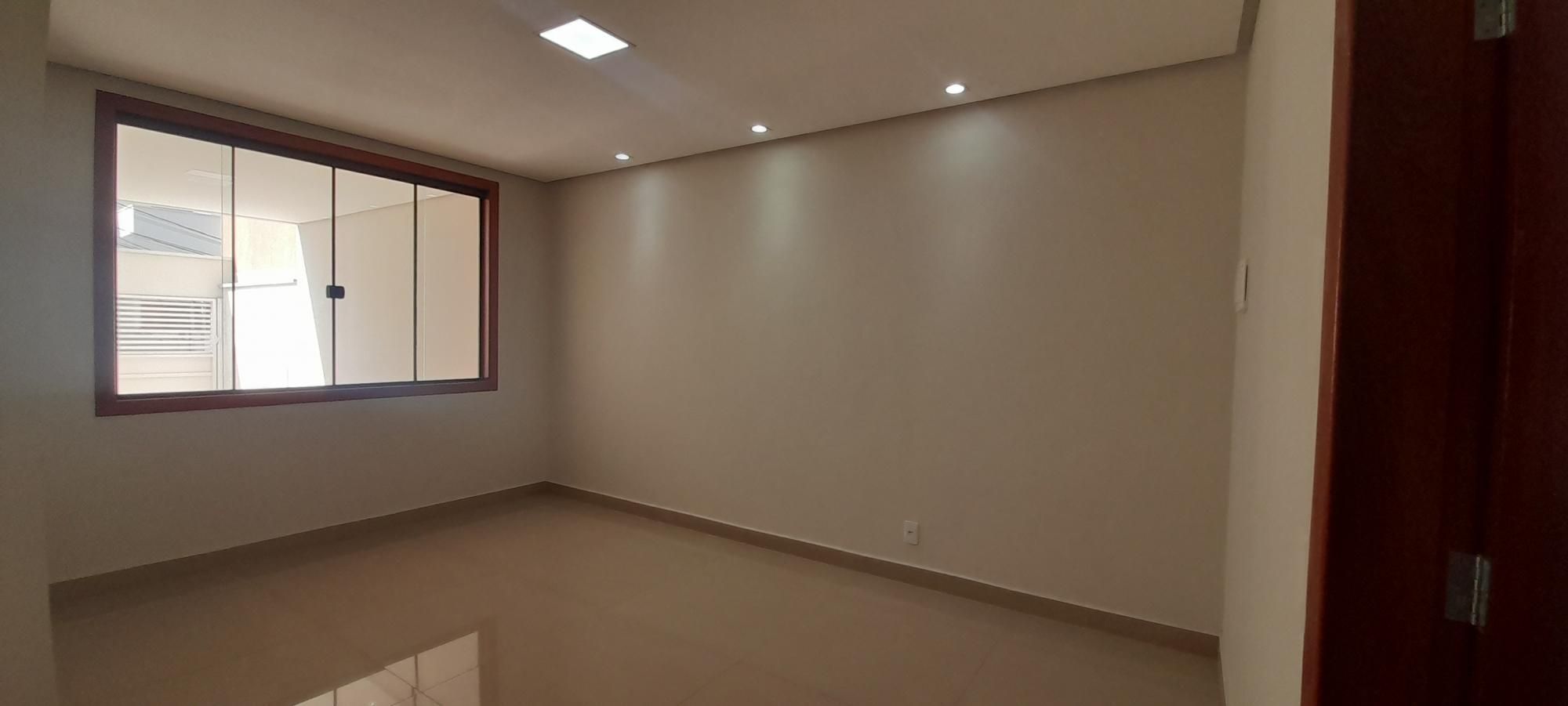 Casa à venda e aluguel com 3 quartos, 205m² - Foto 4