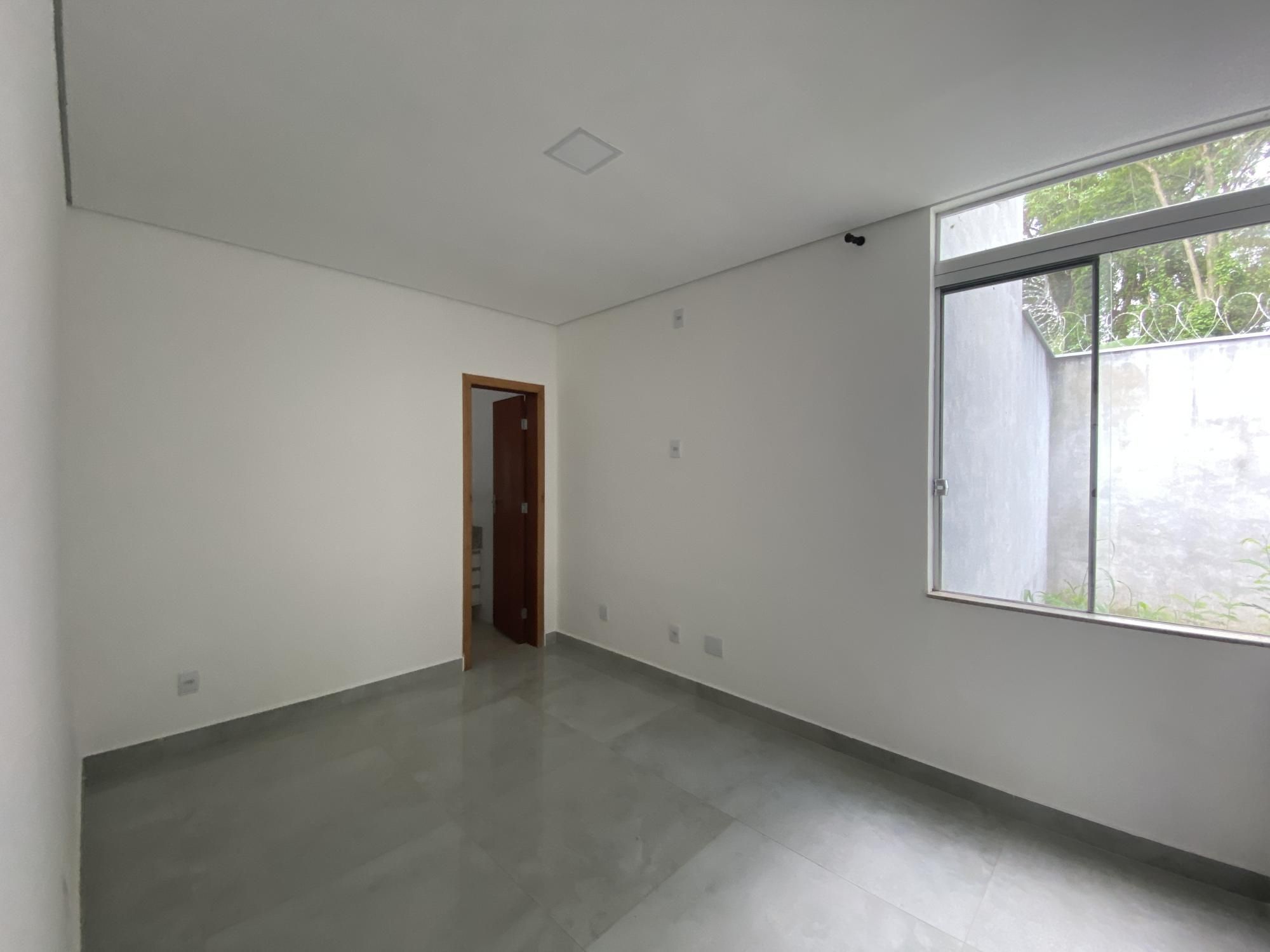 Casa à venda com 3 quartos, 80m² - Foto 12