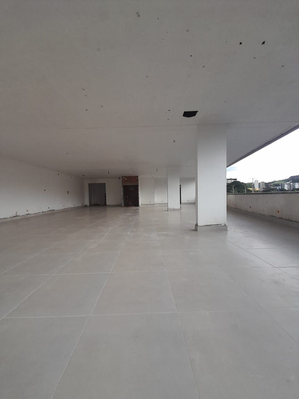 Loja-Salão para alugar com 2 quartos, 330m² - Foto 9